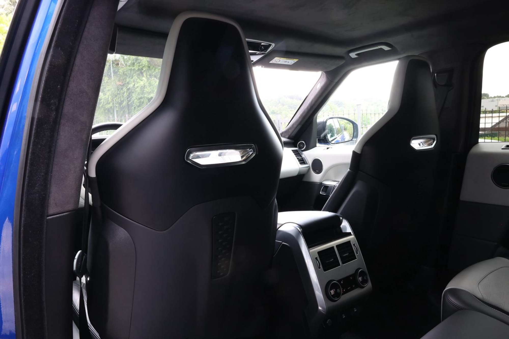 LAND ROVER RANGE ROVER SPORT SVR