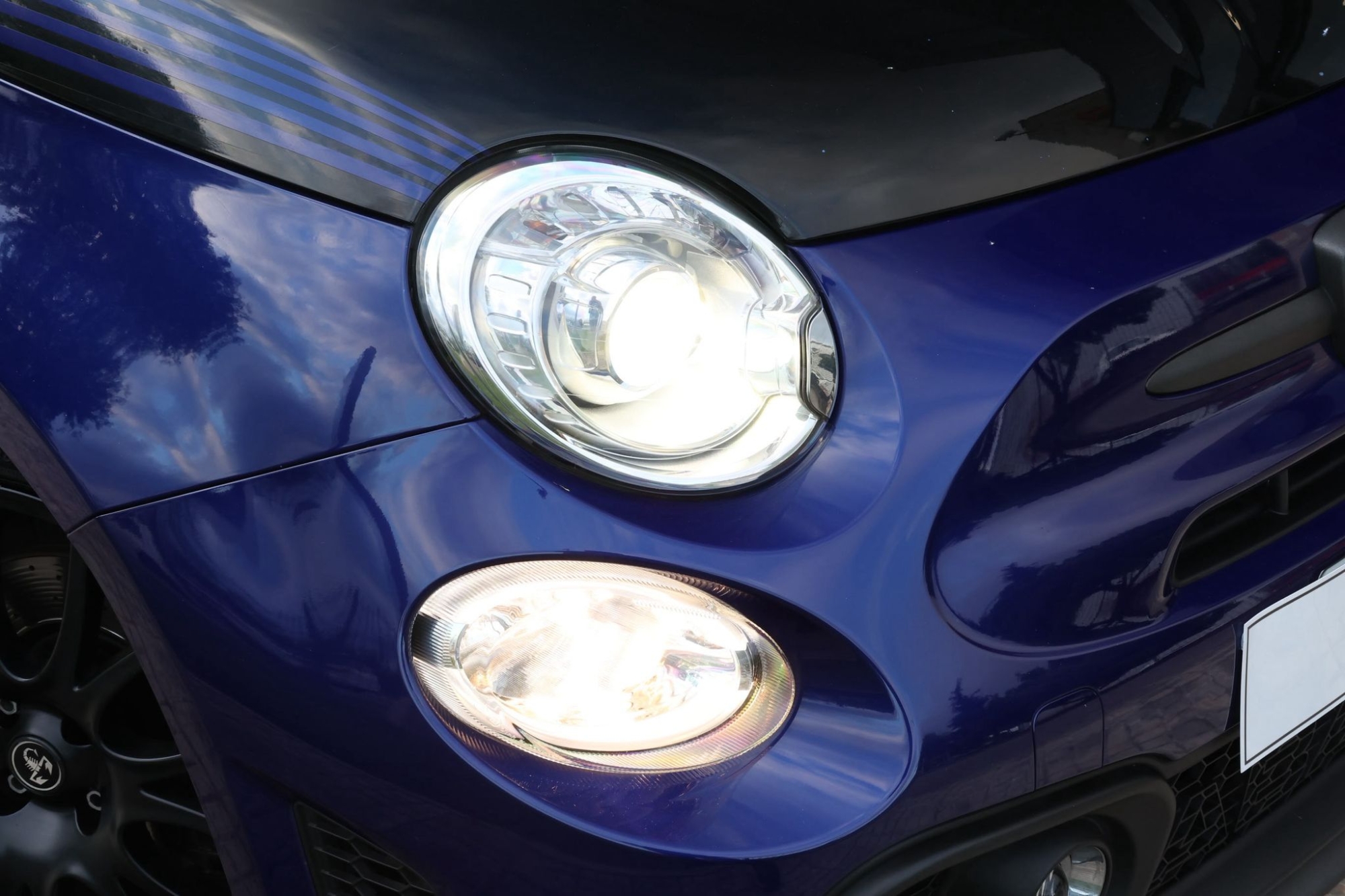 ABARTH 595 CABRIO ED. MONSTER ENERGY YAMAHA
