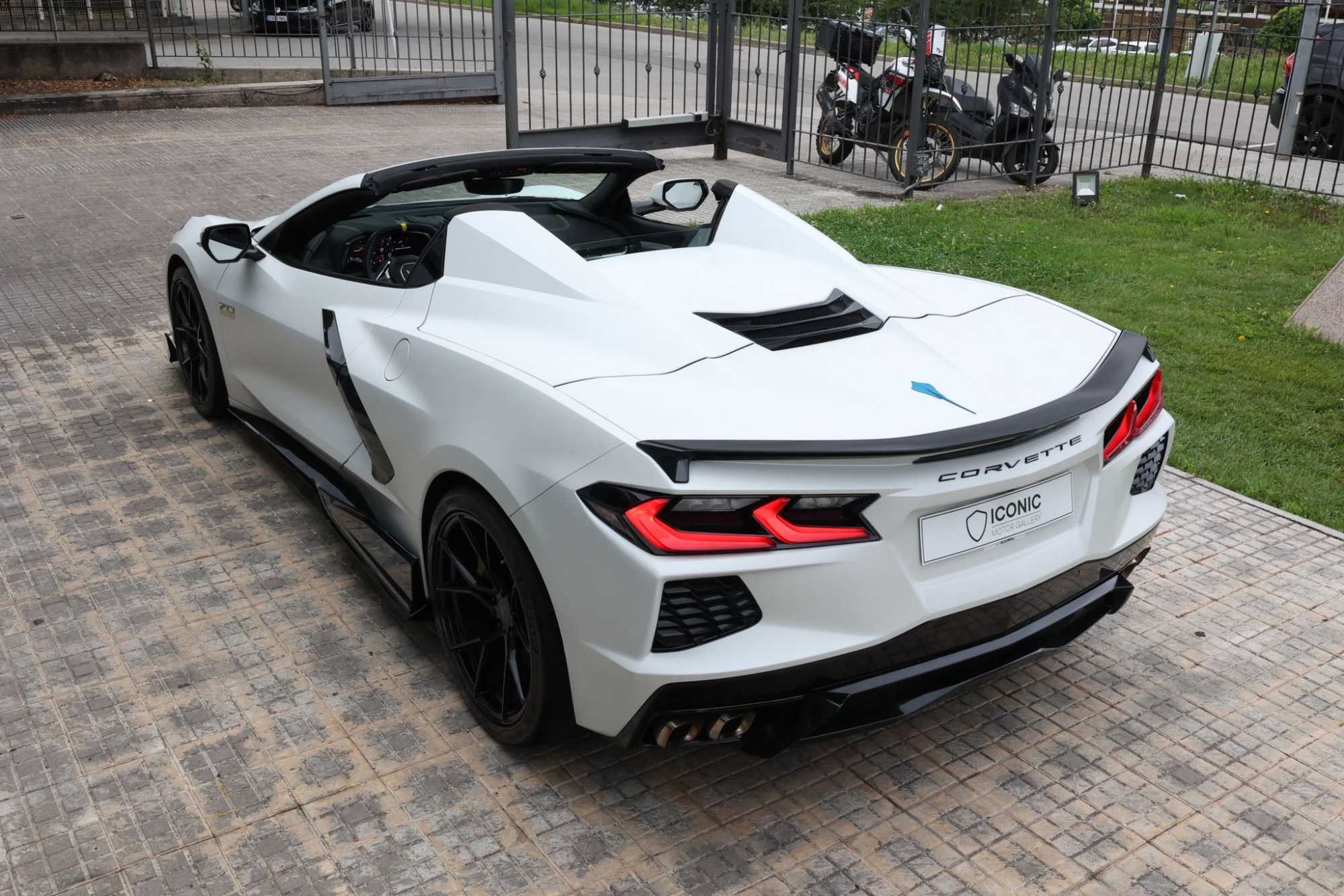 CORVETTE C8 STINGRAY 70 ANIVERSARIO Z06
