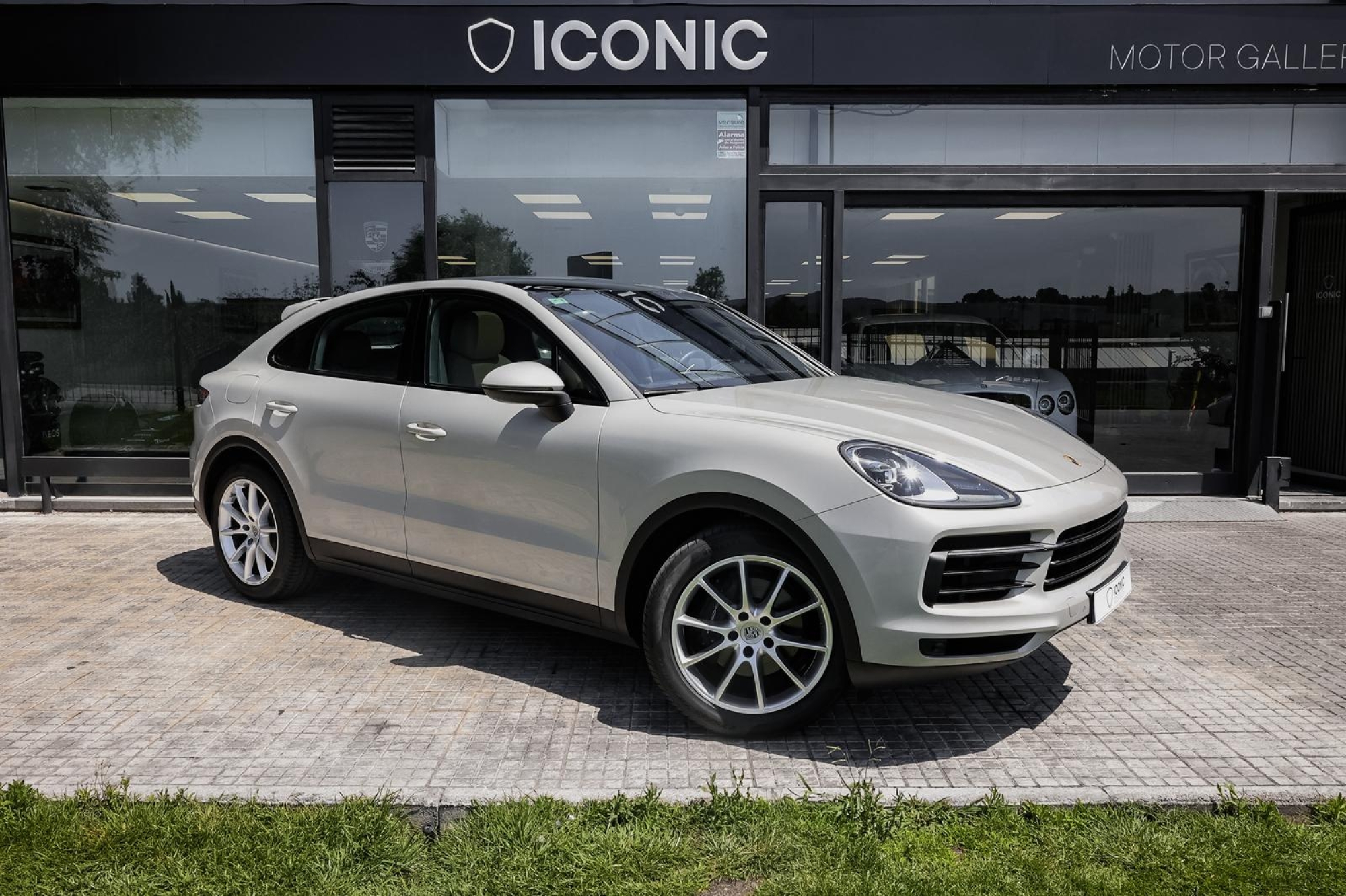 PORSCHE CAYENNE COUPE V6