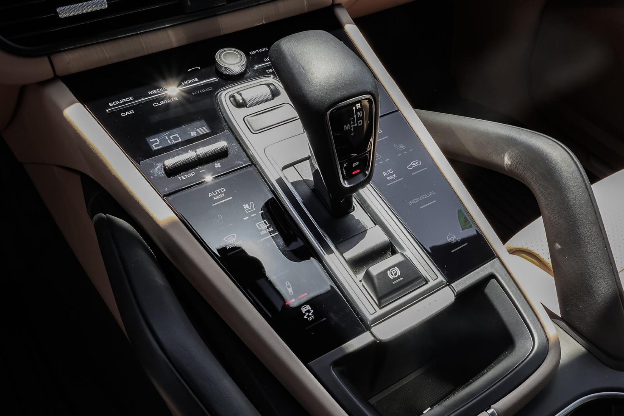 PORSCHE CAYENNE COUPE V6