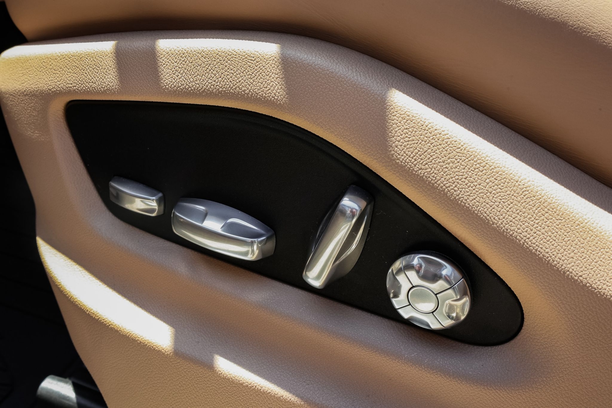PORSCHE CAYENNE COUPE V6