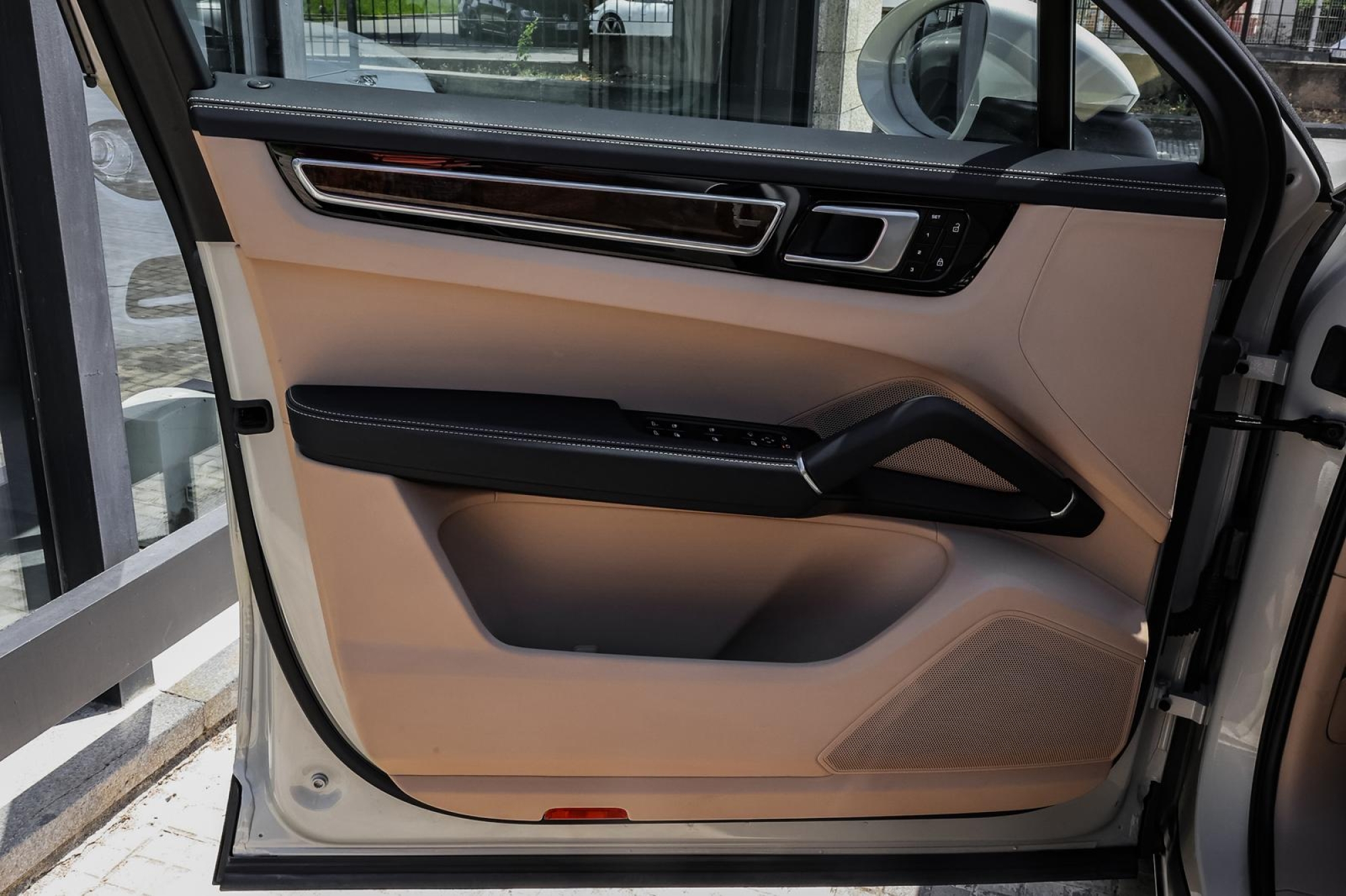 PORSCHE CAYENNE COUPE V6