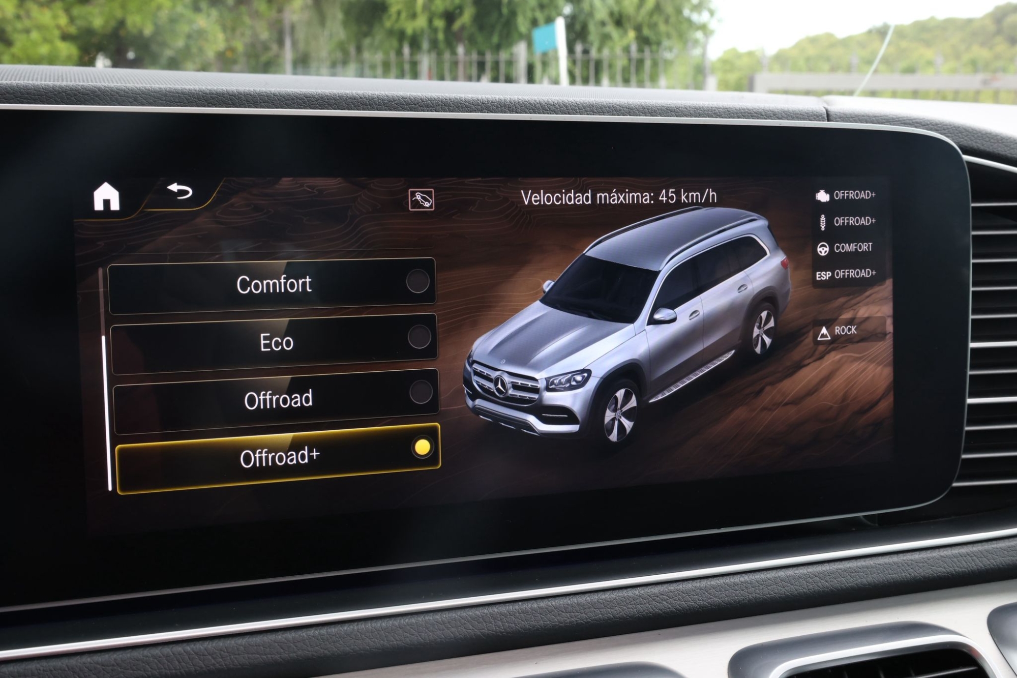 MERCEDES-BENZ GLS 400d 4MATIC