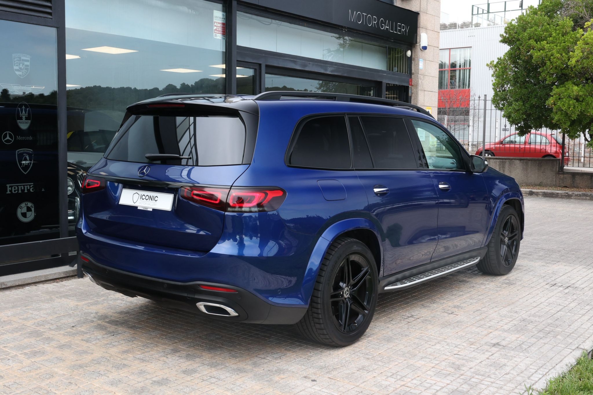 MERCEDES-BENZ GLS 400d 4MATIC