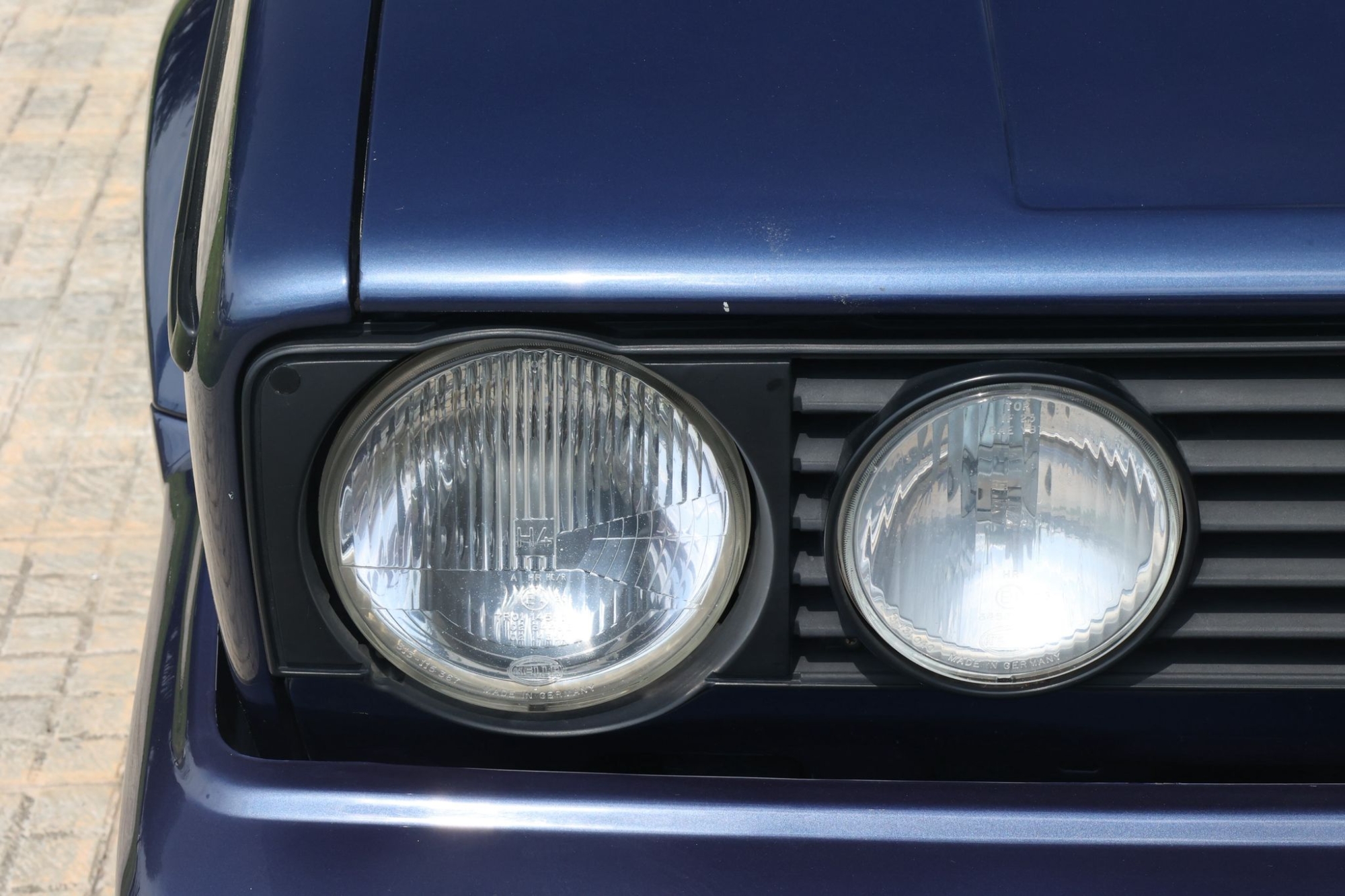 VOLKSWAGEN GOLF MK1 CABRIOLET