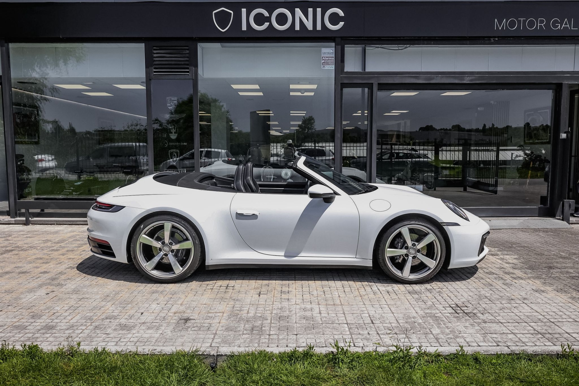 PORSCHE 911 992 CARRERA CABRIO