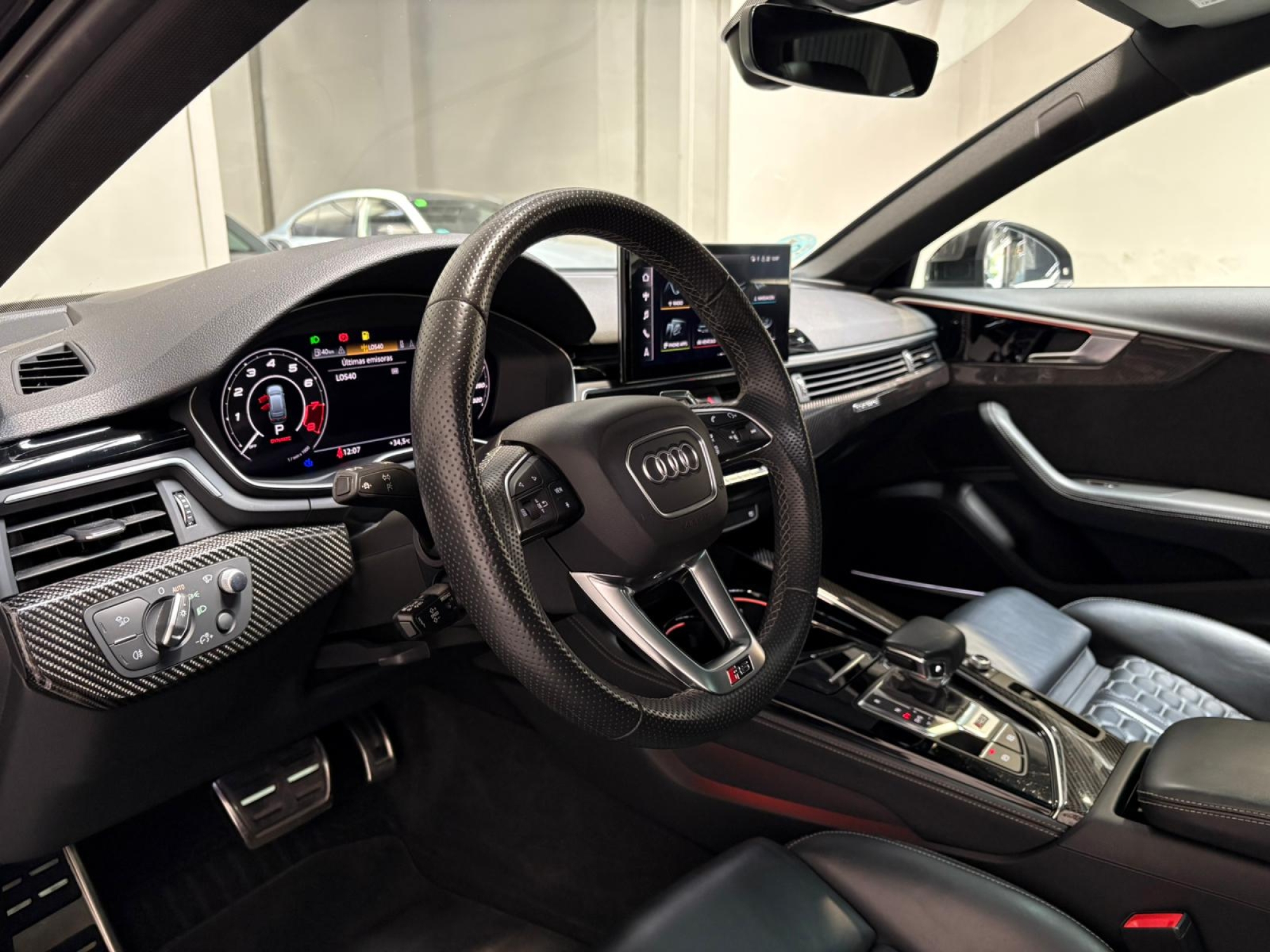 AUDI RS4 AVANT