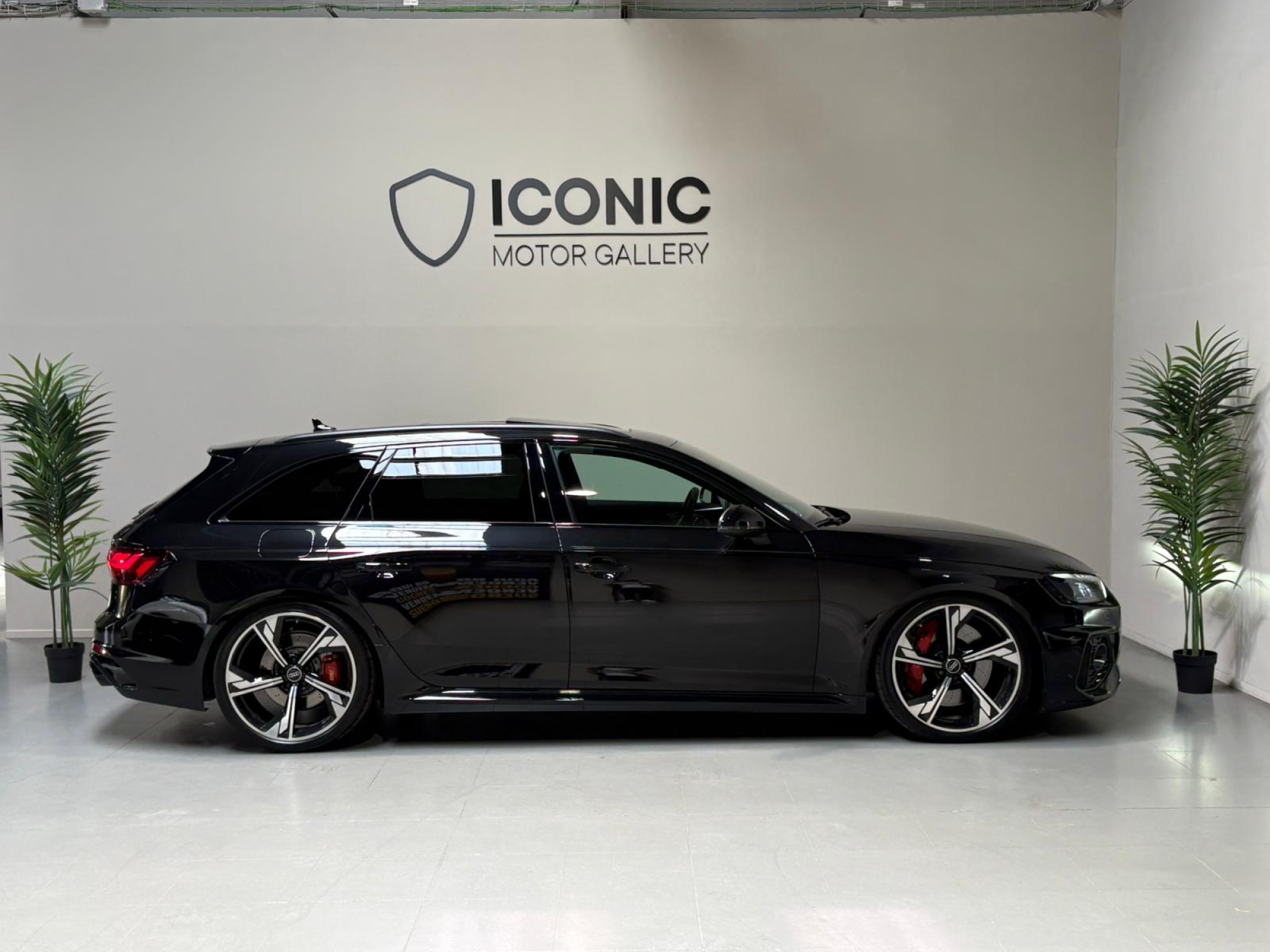 AUDI RS4 AVANT