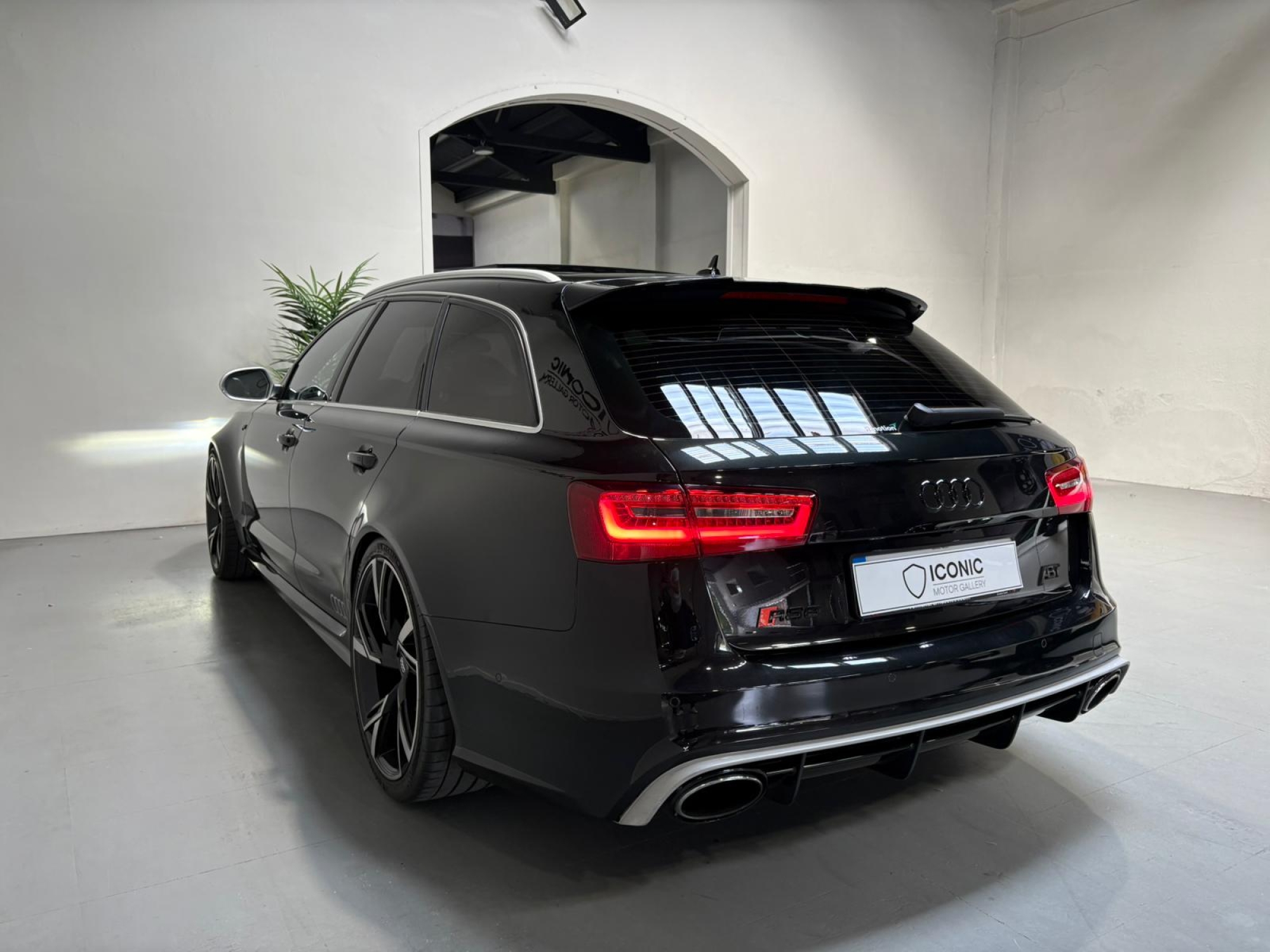 AUDI RS6