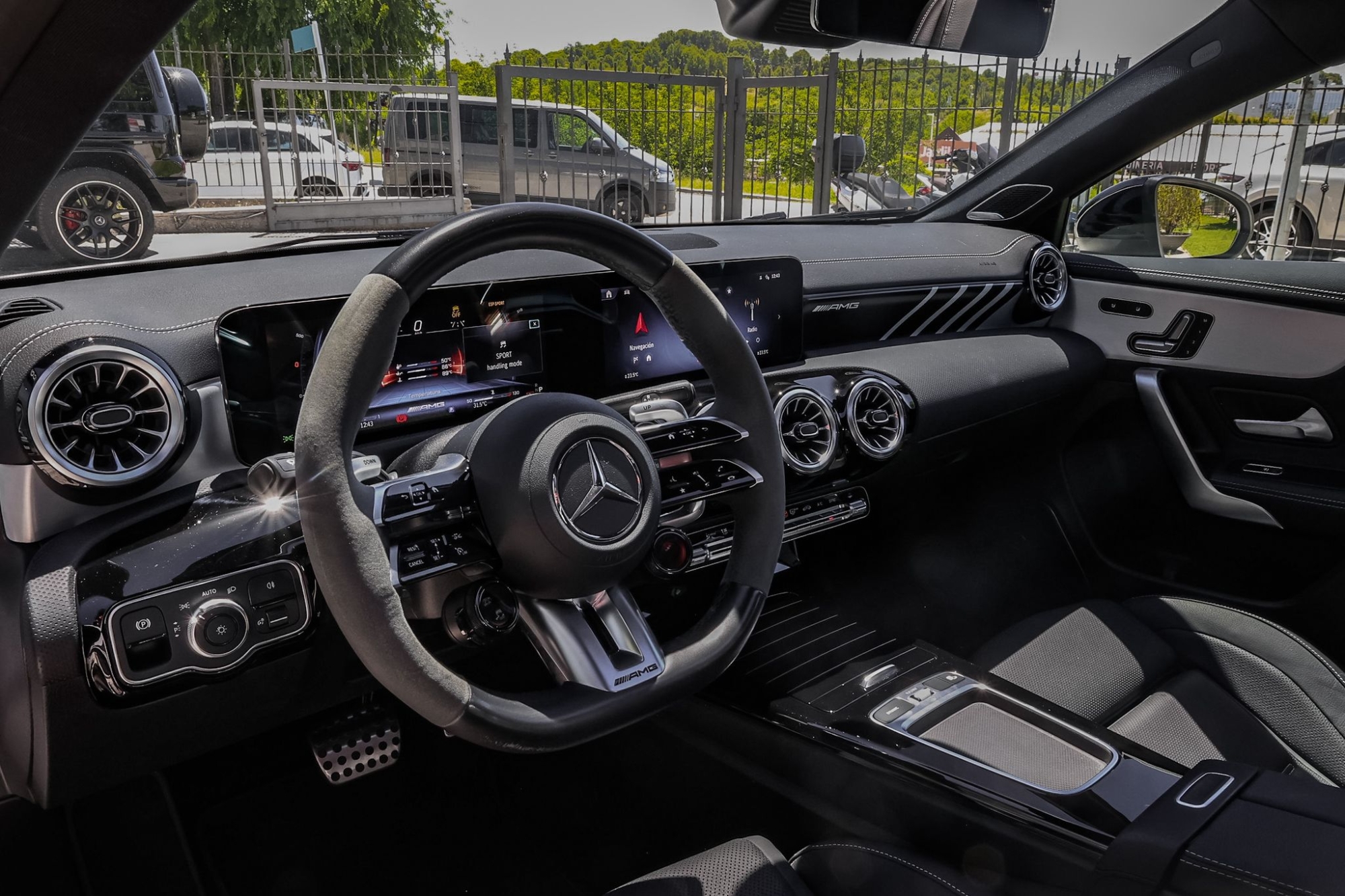 MERCEDES-BENZ A45 S AMG 4-MATIC