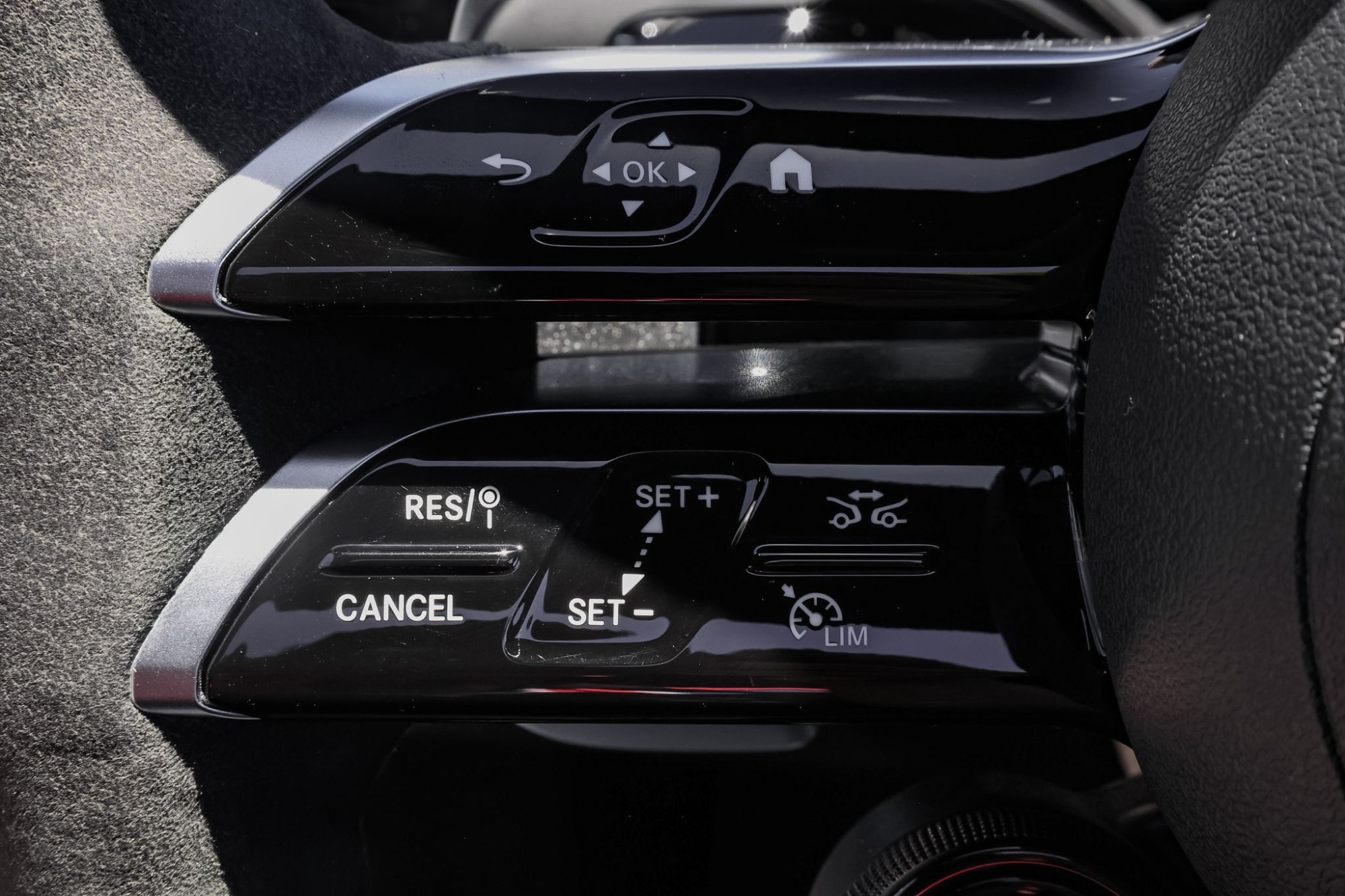 MERCEDES-BENZ A45 S AMG 4-MATIC