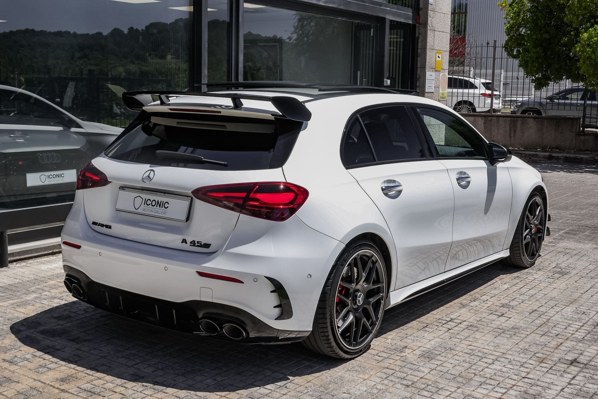 MERCEDES-BENZ A45 S AMG 4-MATIC