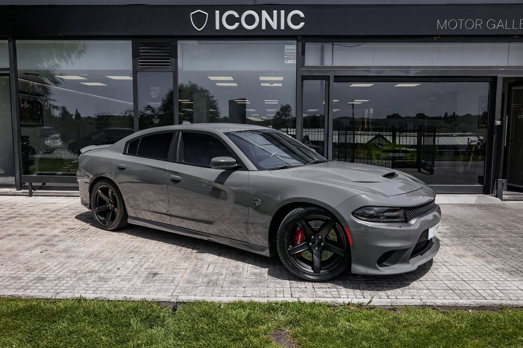 DODGE CHARGER SRT HELLCAT