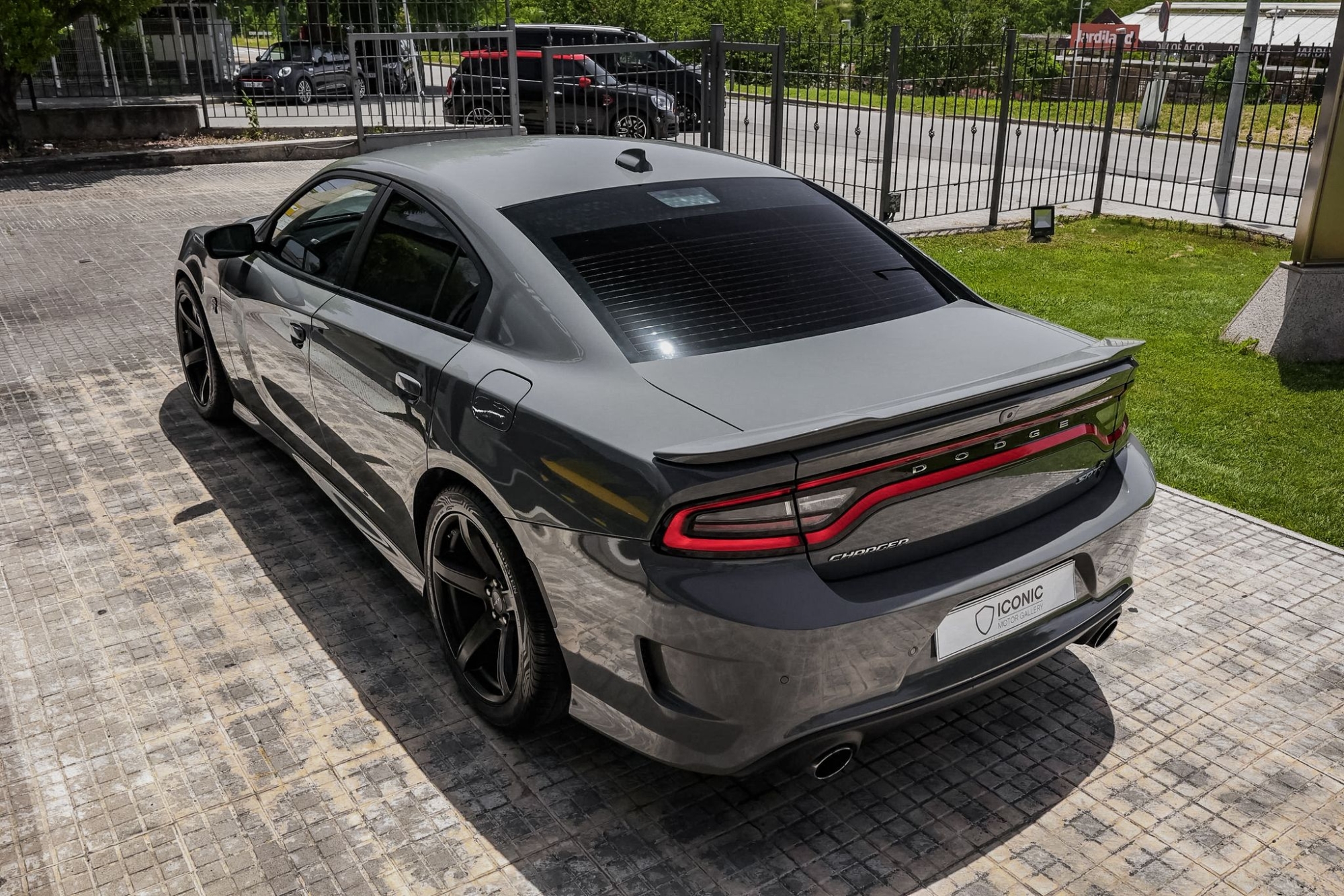 DODGE CHARGER SRT HELLCAT