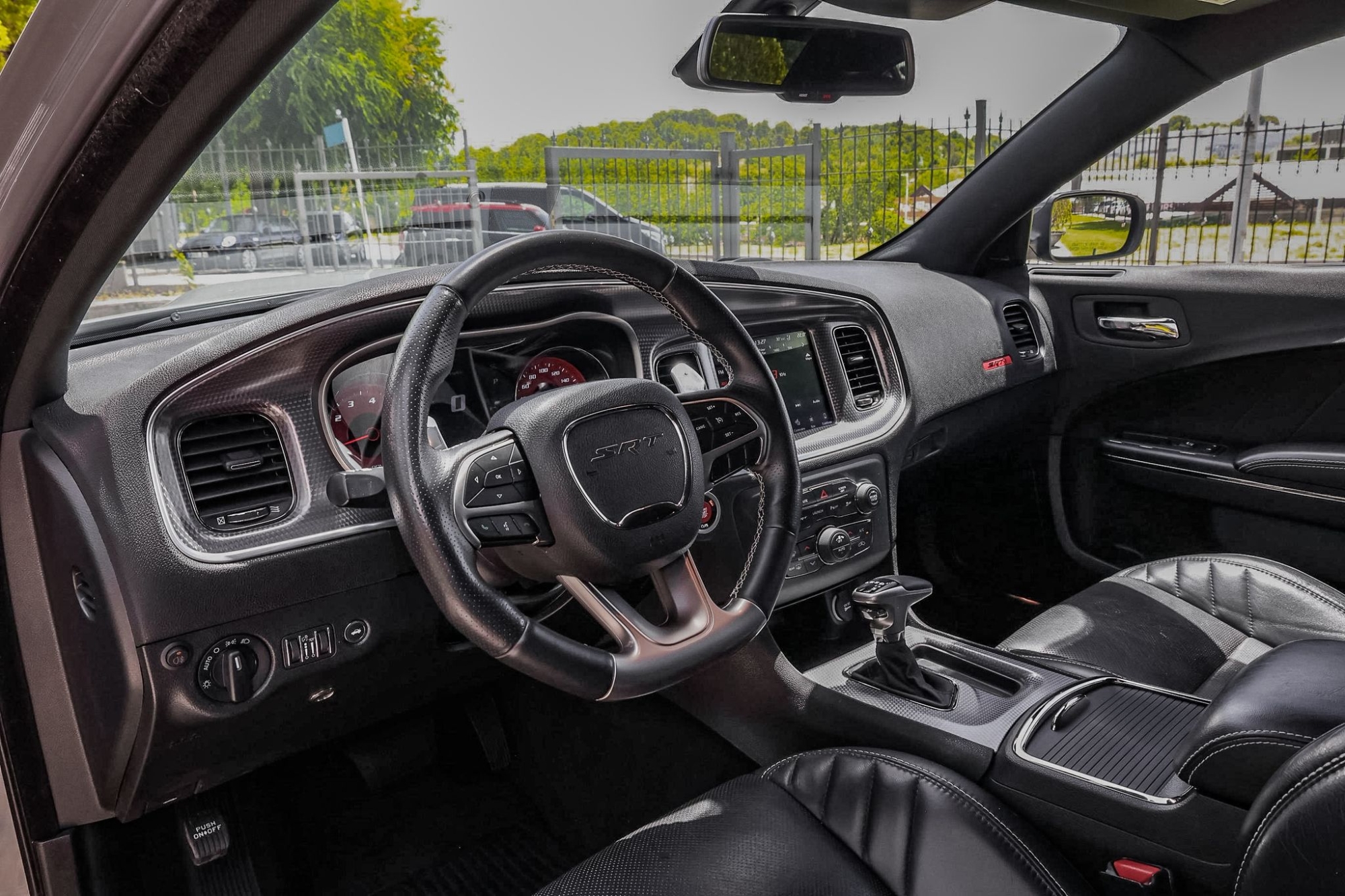 DODGE CHARGER SRT HELLCAT