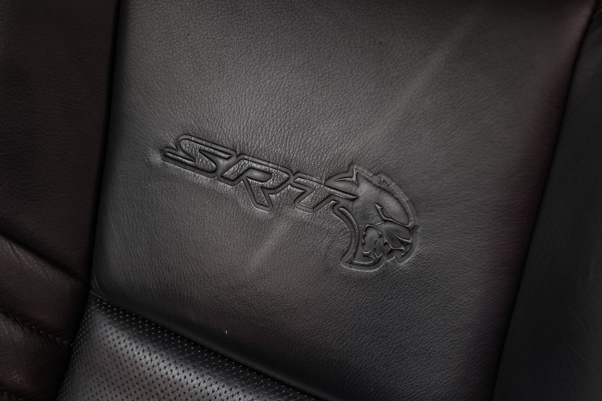 DODGE CHARGER SRT HELLCAT