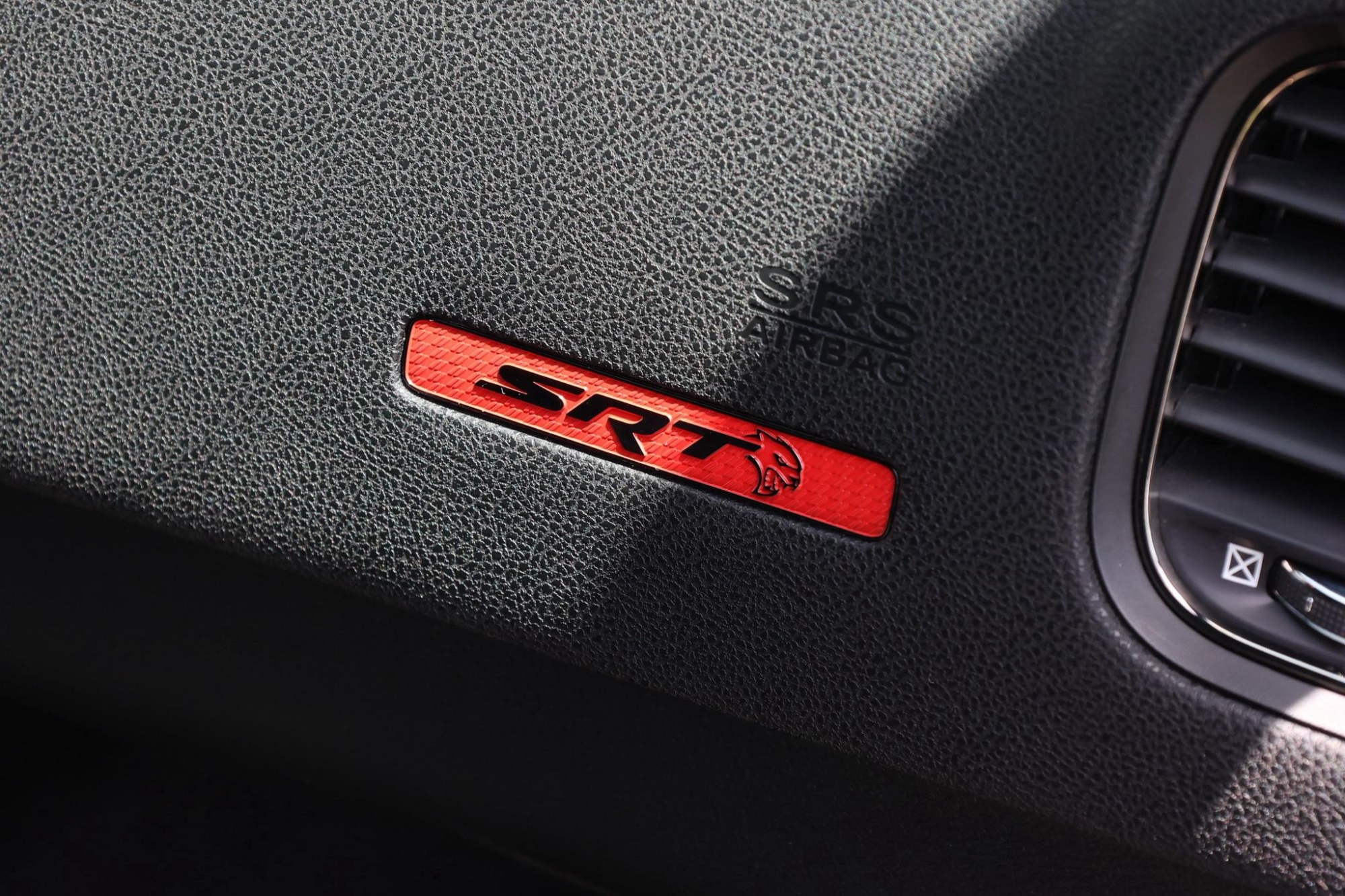 DODGE CHARGER SRT HELLCAT