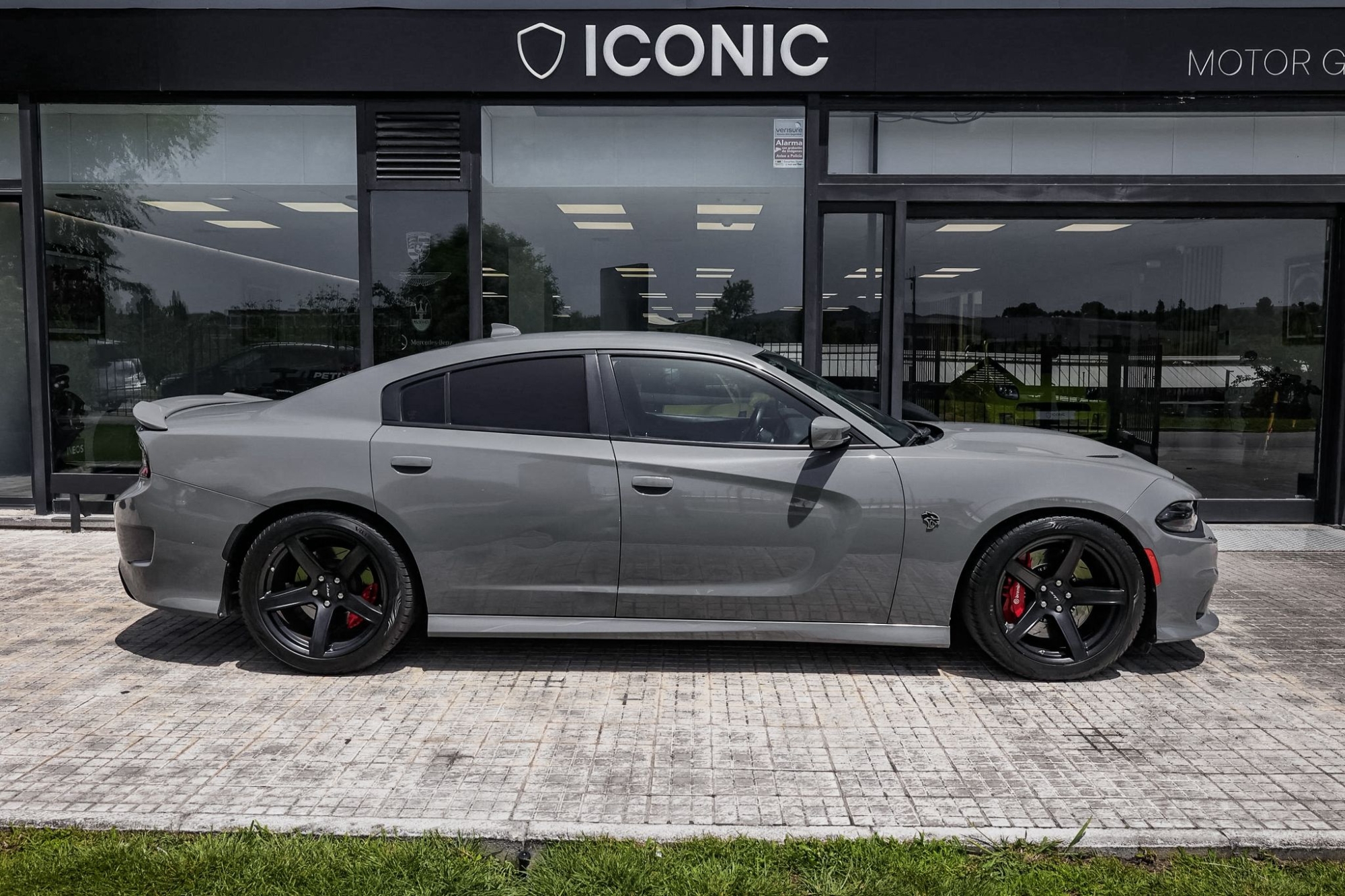DODGE CHARGER SRT HELLCAT