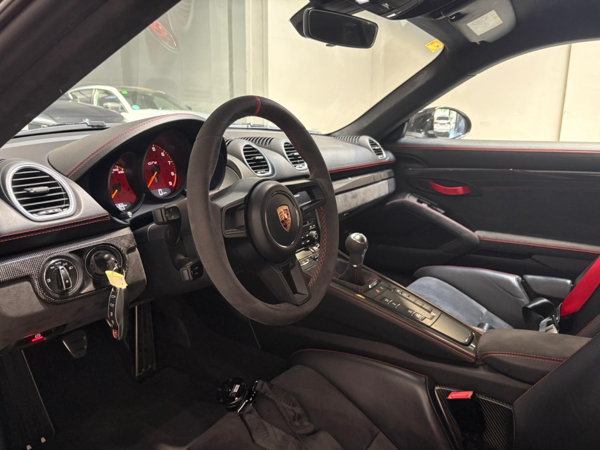Porsche 718 GT4