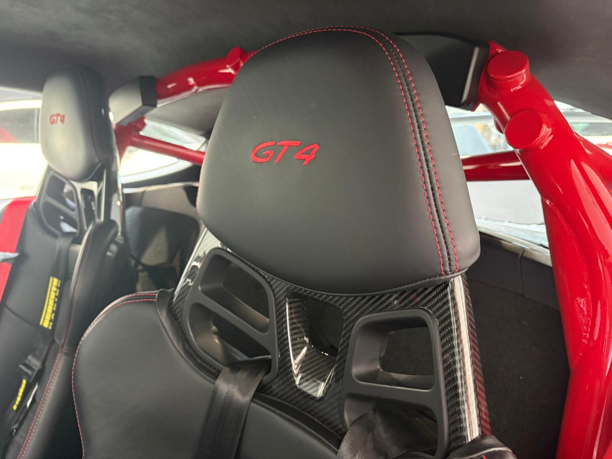 Porsche 718 GT4