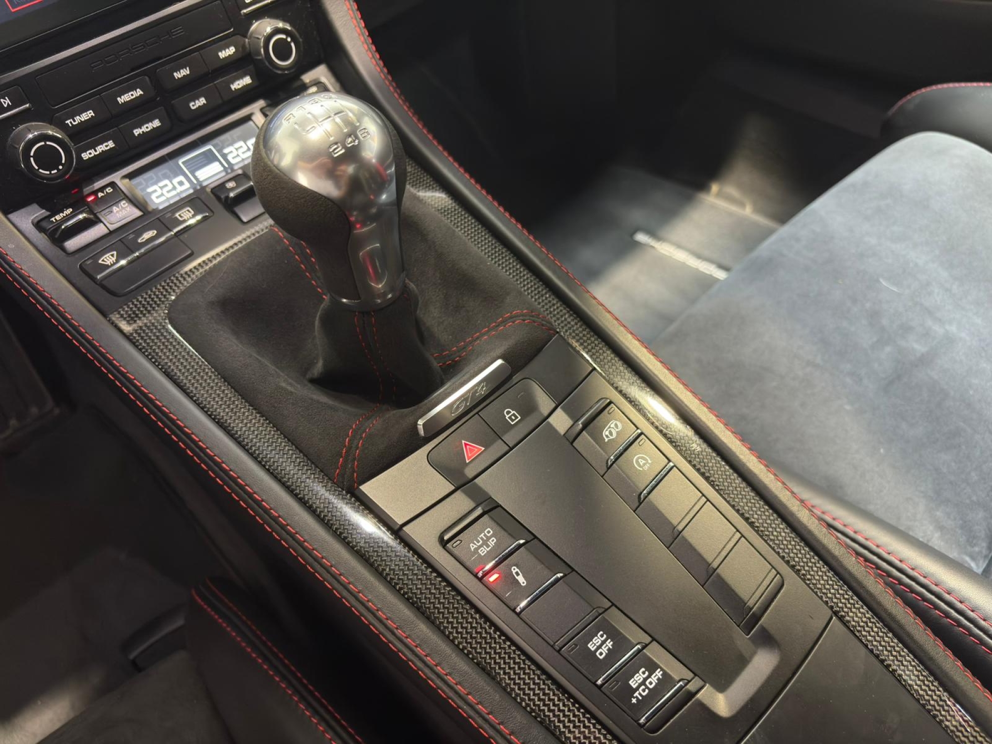 Porsche 718 GT4