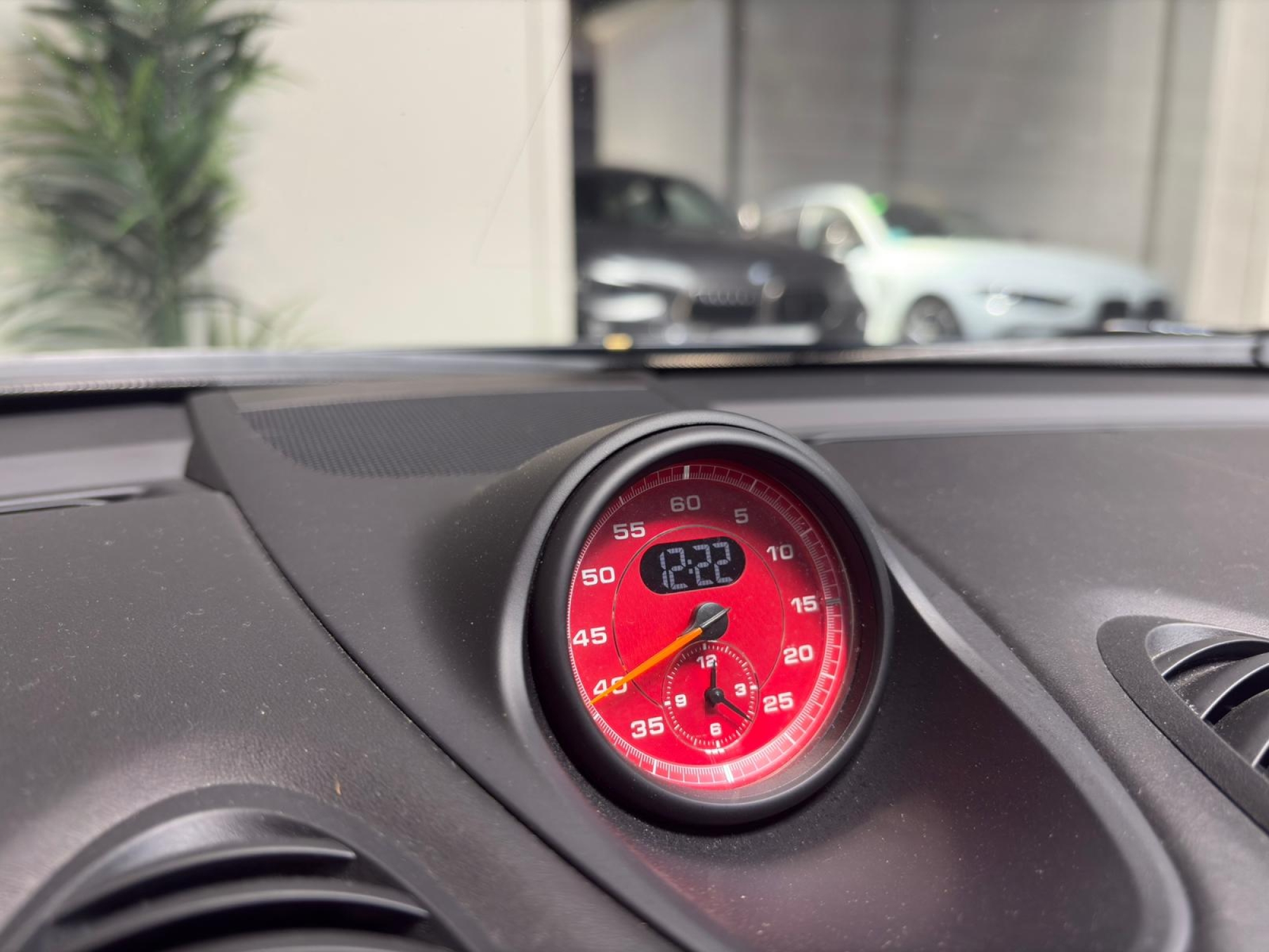Porsche 718 GT4
