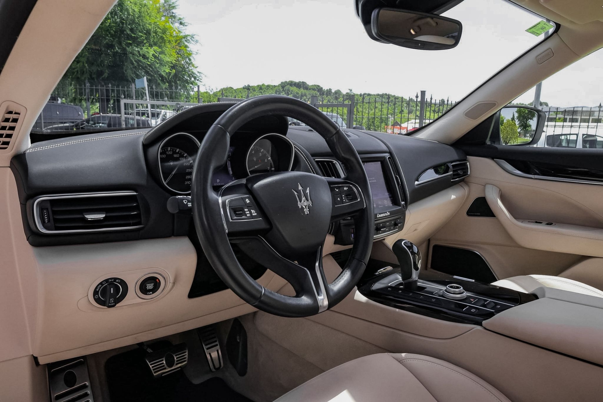 MASERATI LEVANTE SQ4