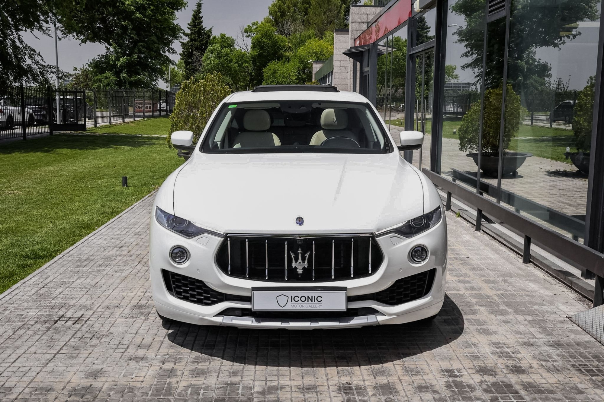 MASERATI LEVANTE SQ4