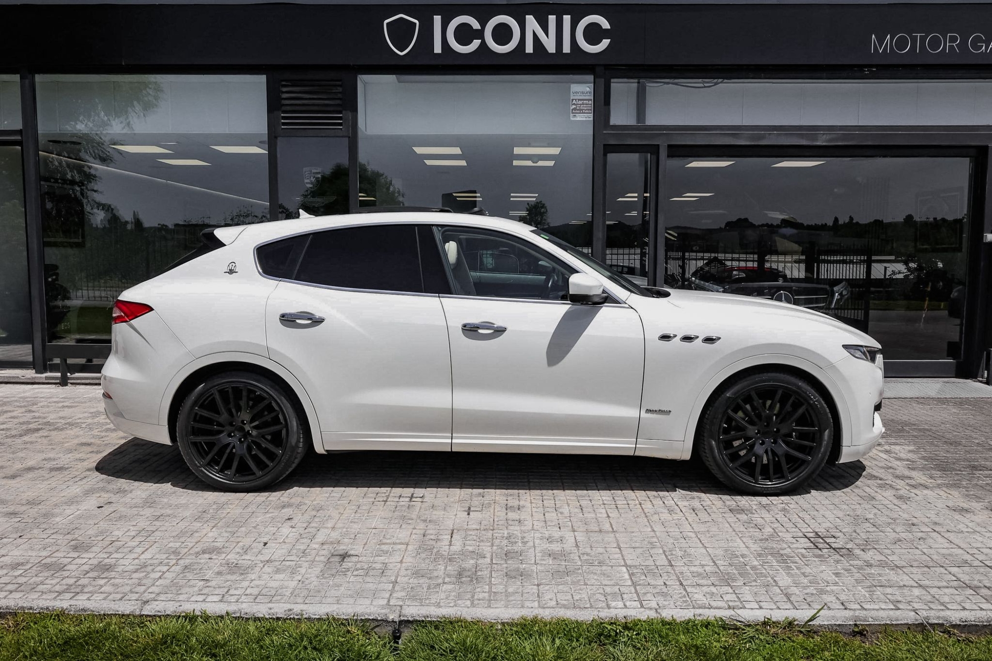 MASERATI LEVANTE SQ4