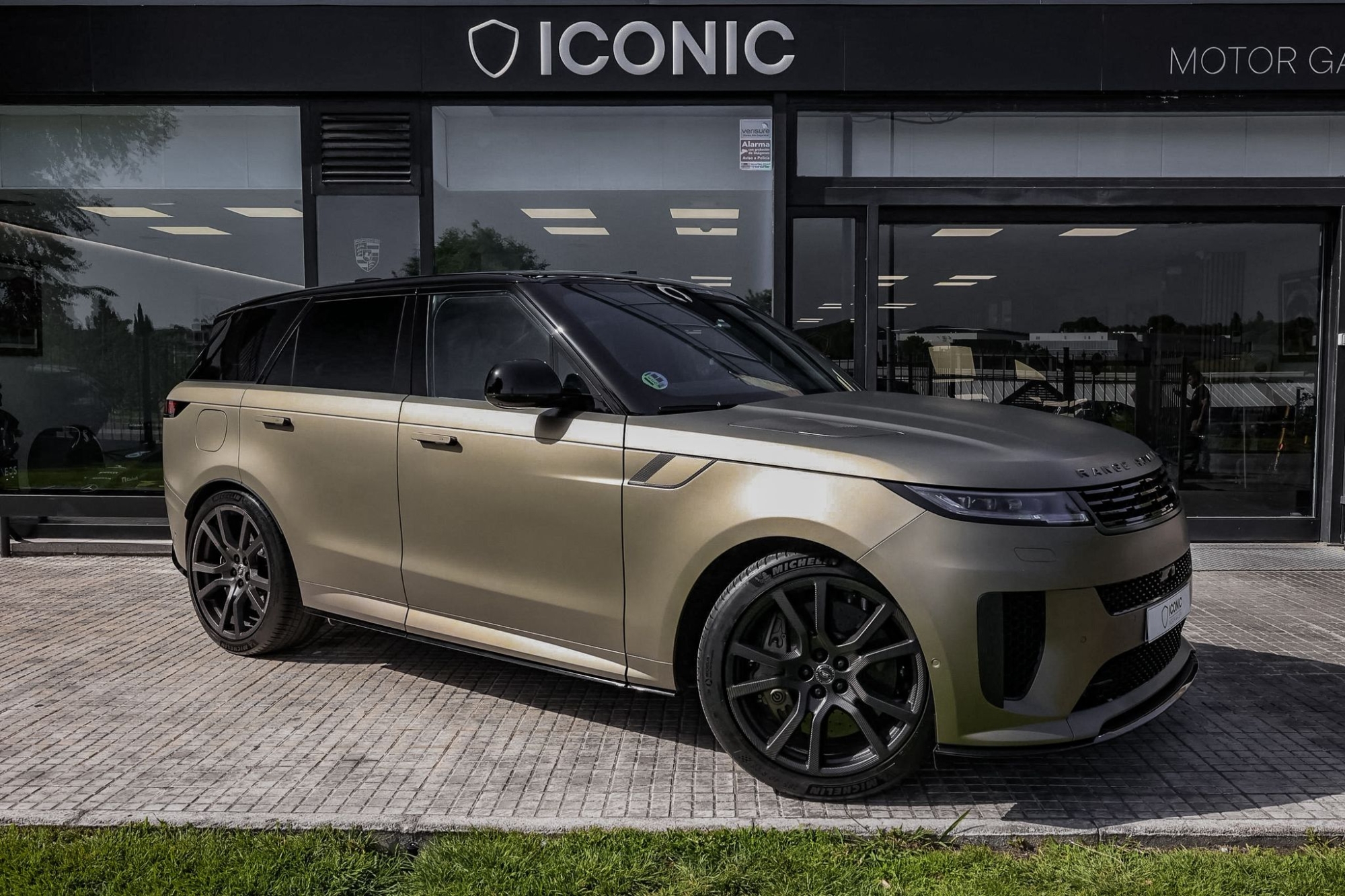 LAND ROVER RANGE ROVER SPORT SV EDITION ONE
