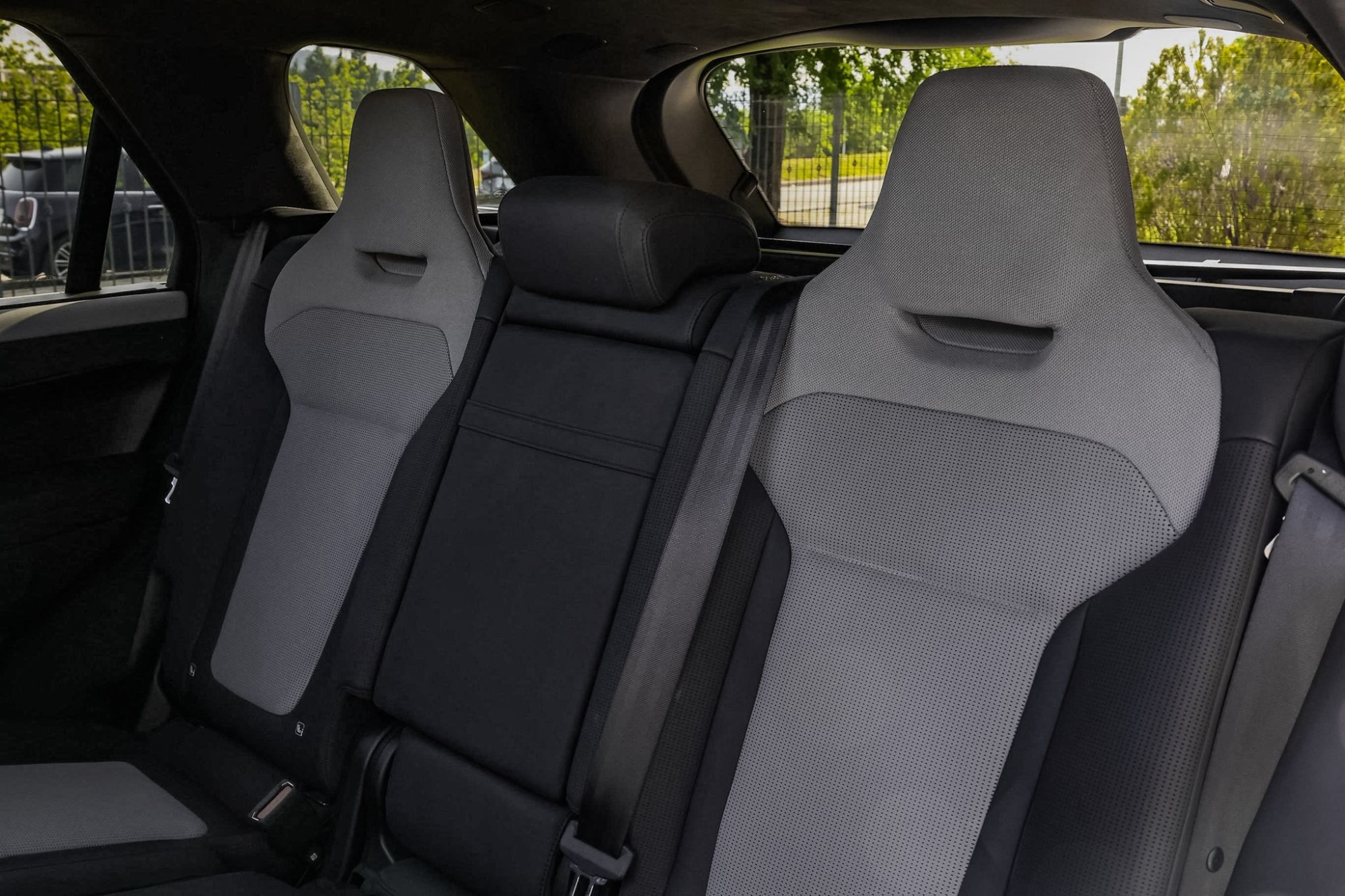 LAND ROVER RANGE ROVER SPORT SV EDITION ONE