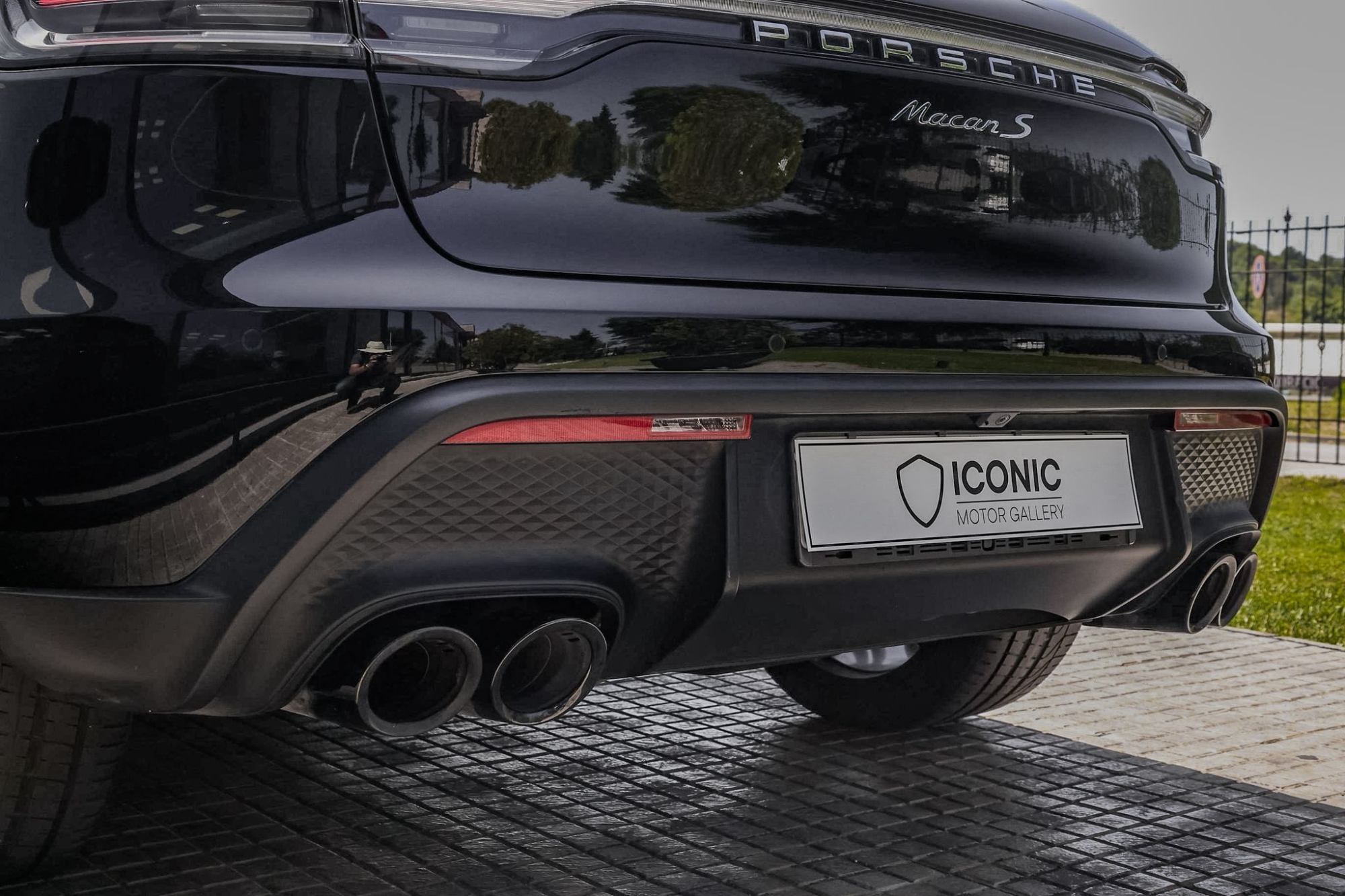 PORSCHE MACAN S