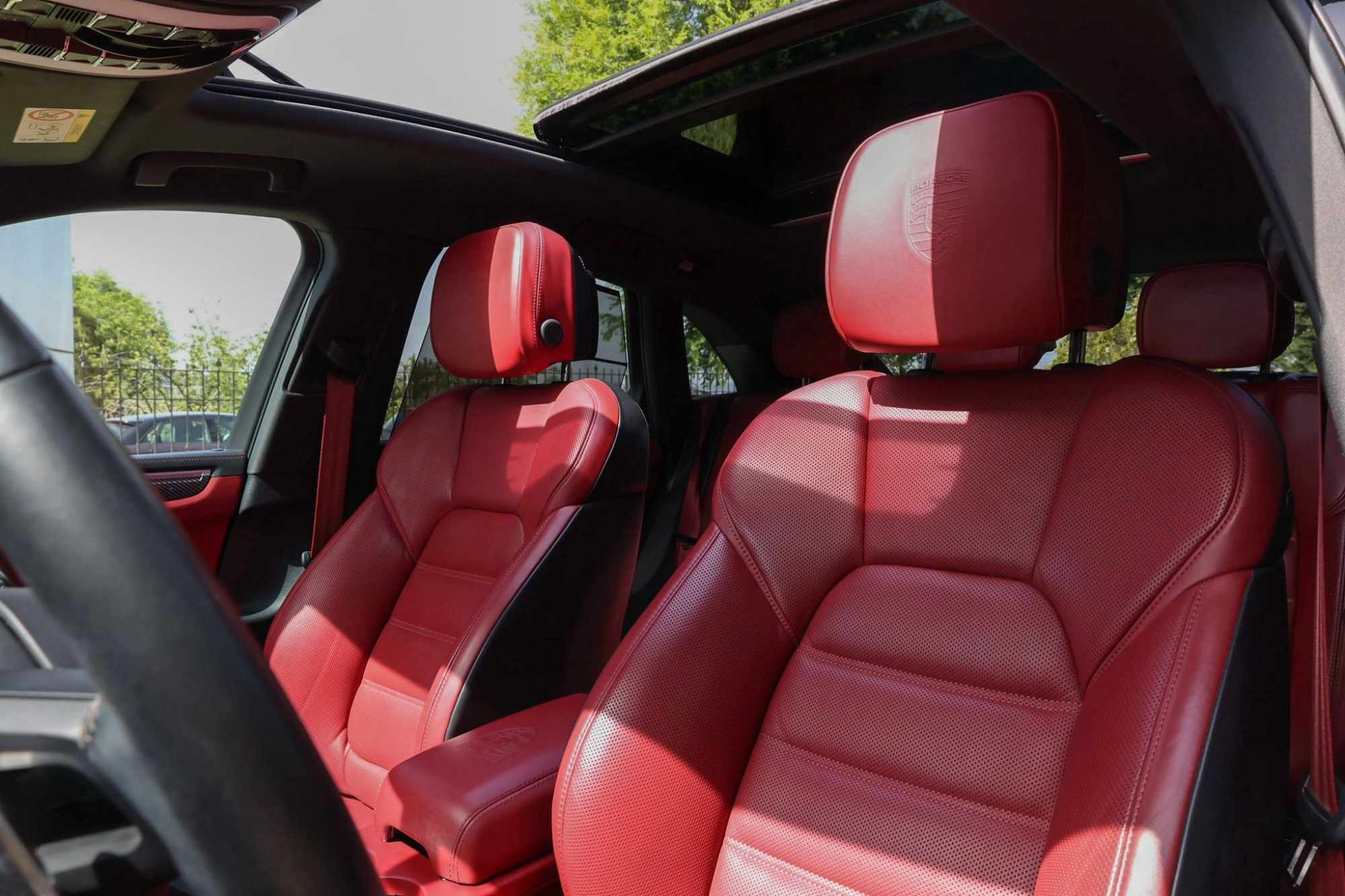 PORSCHE MACAN S