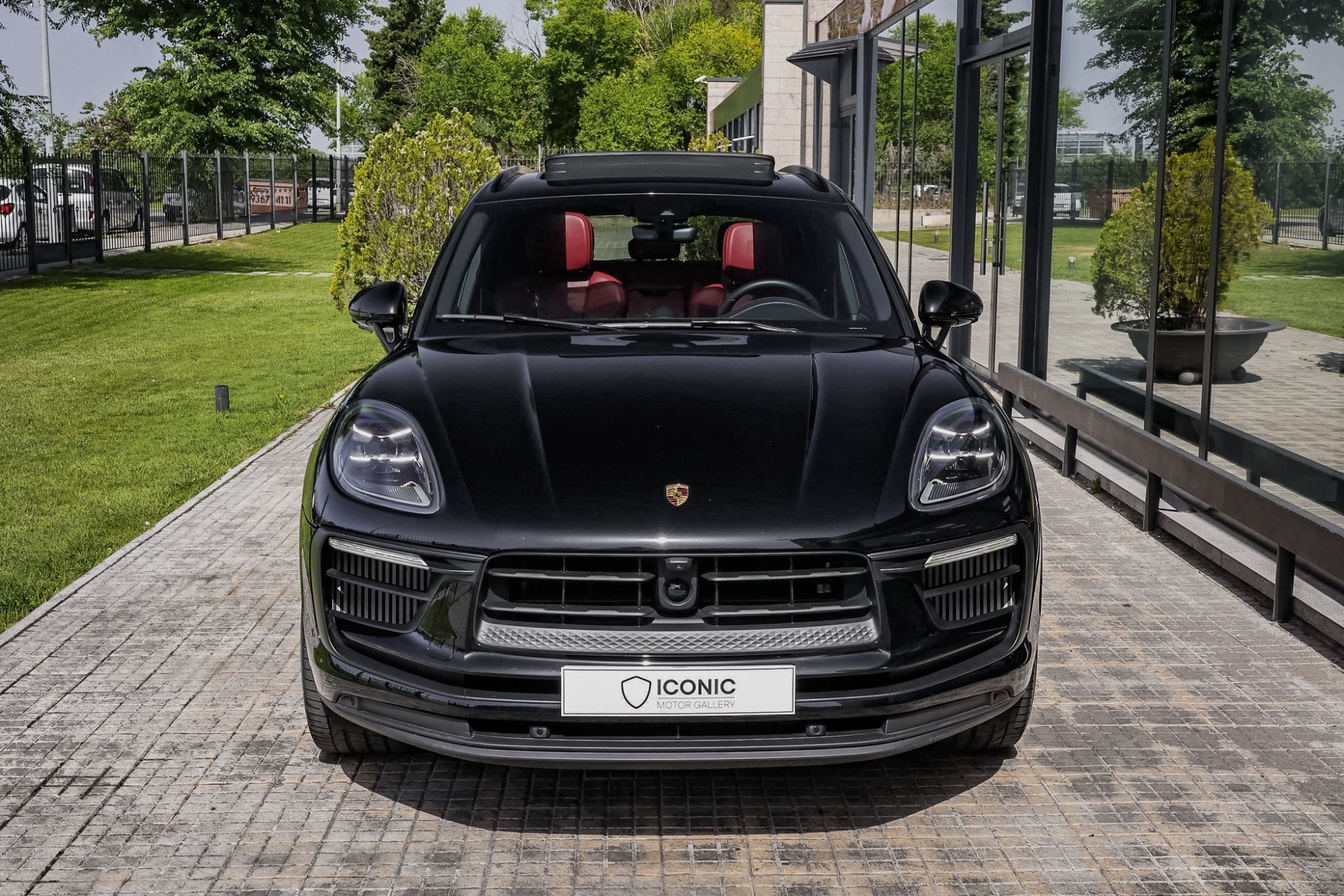 PORSCHE MACAN S