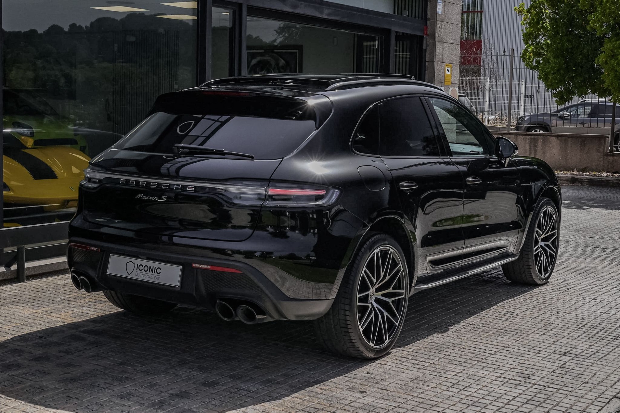 PORSCHE MACAN S