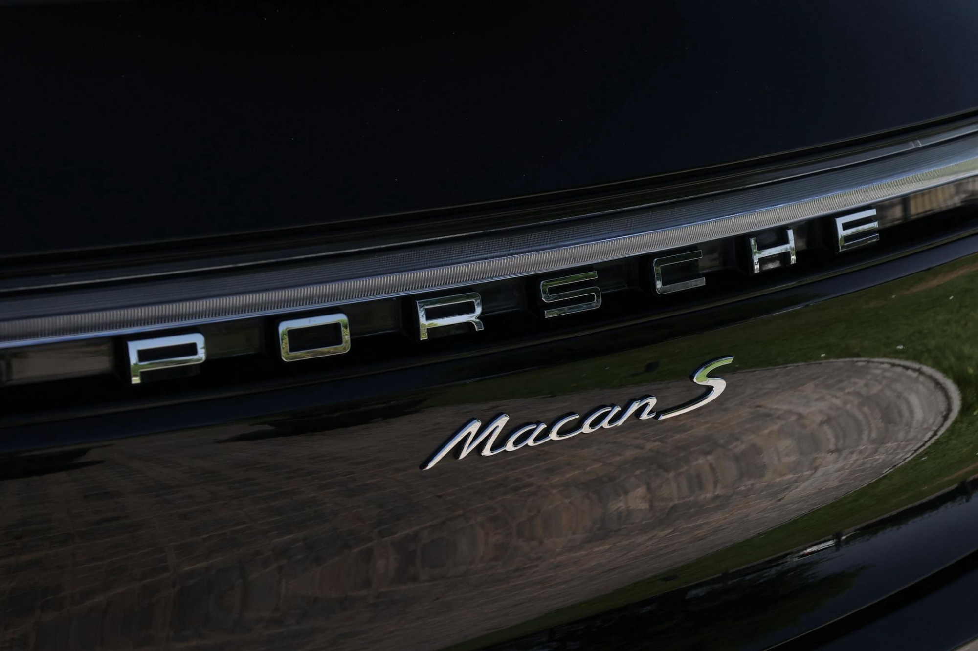 PORSCHE MACAN S