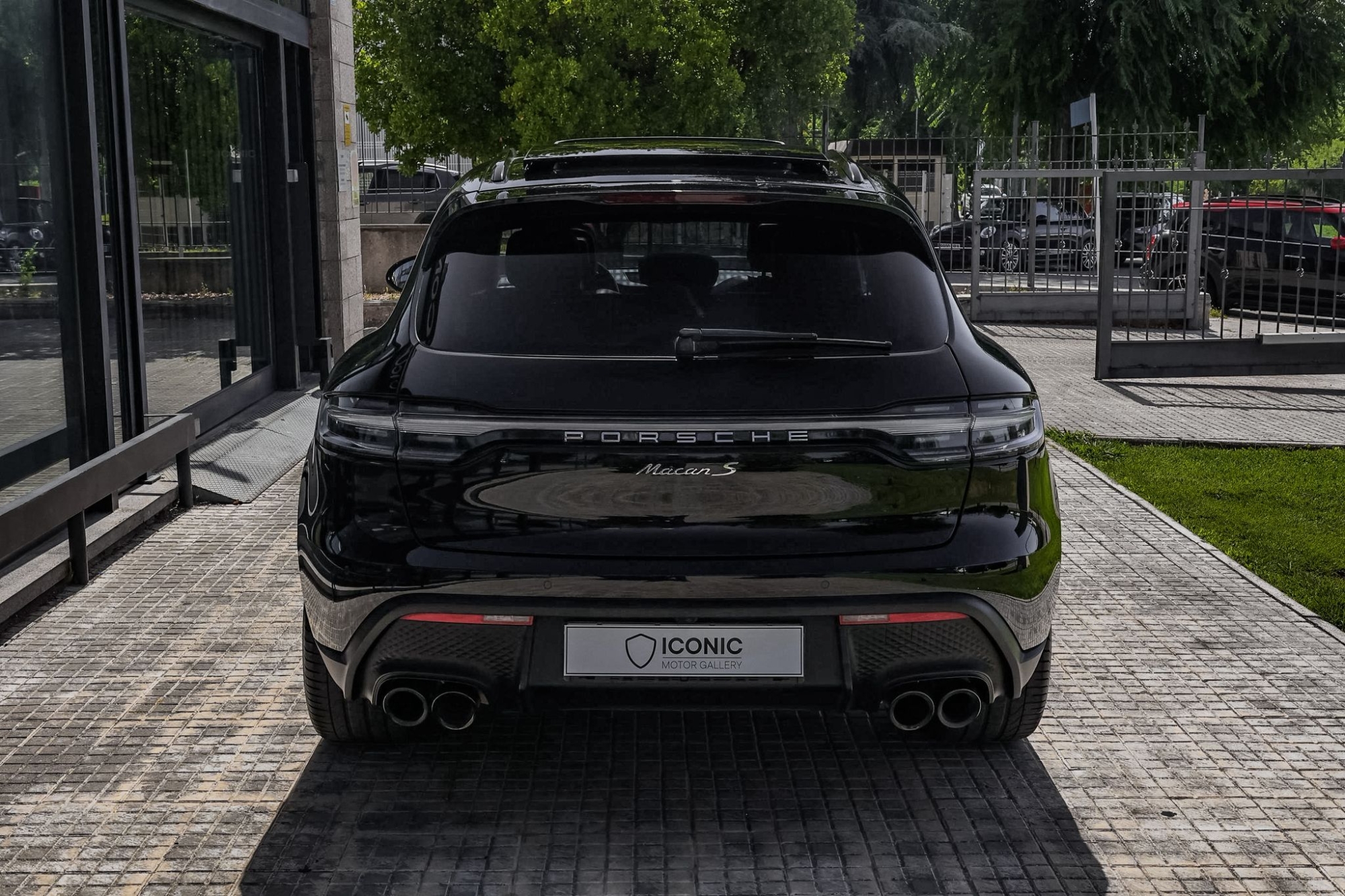 PORSCHE MACAN S