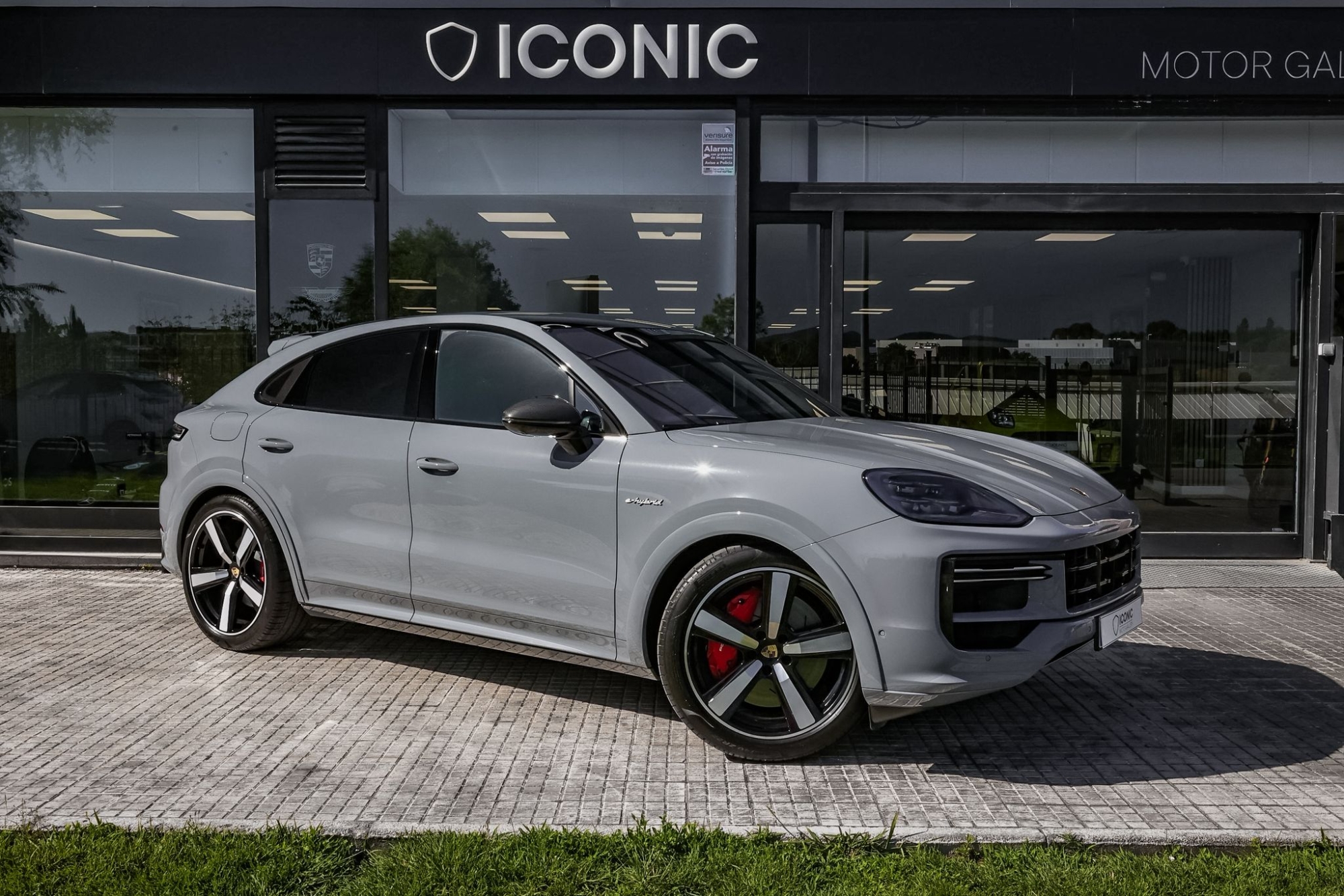 PORSCHE CAYENNE TURBO E-HYBRID COUPÉ