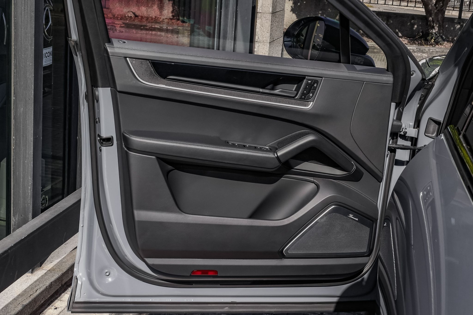 PORSCHE CAYENNE TURBO E-HYBRID COUPÉ