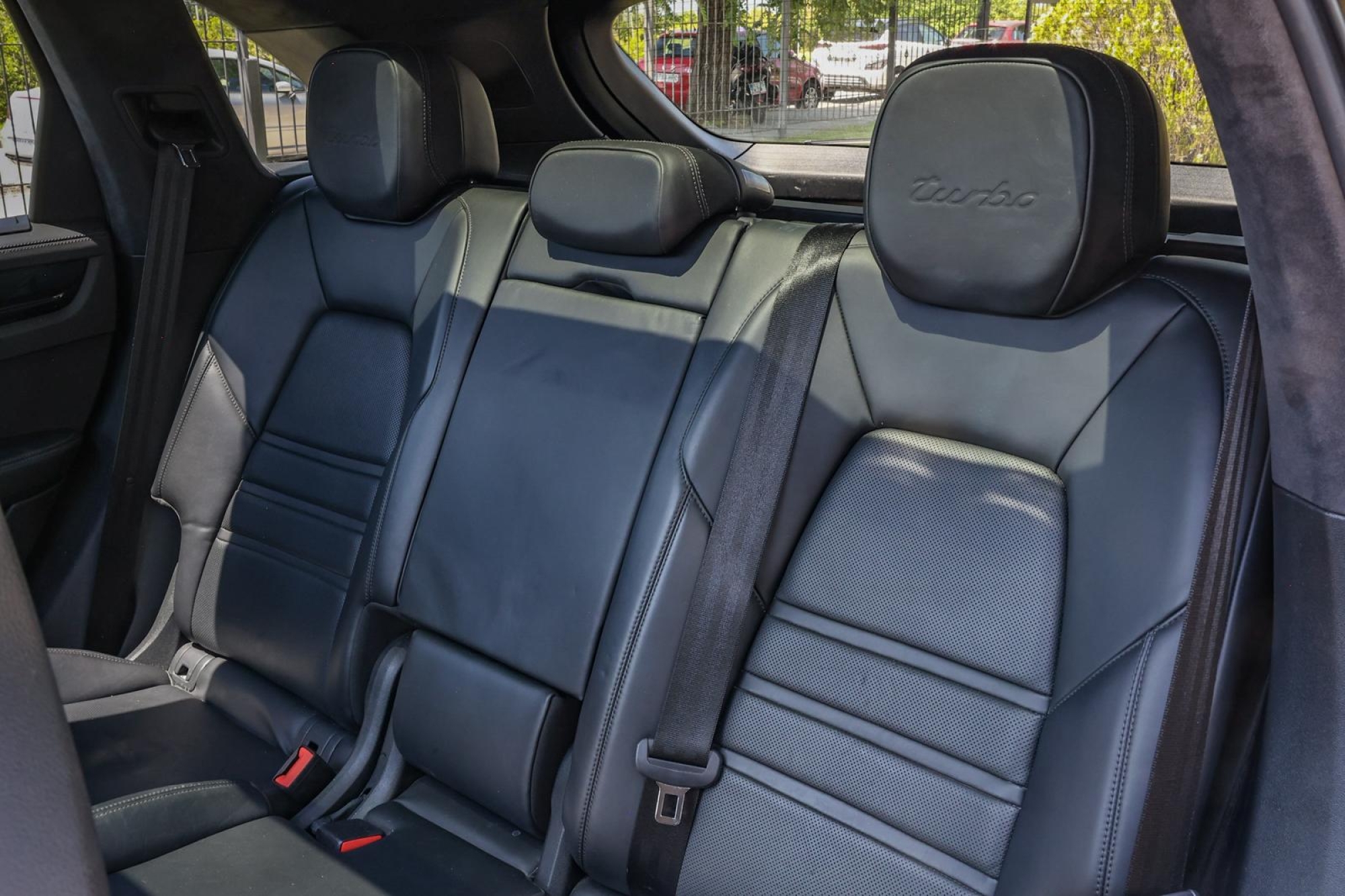 PORSCHE CAYENNE TURBO
