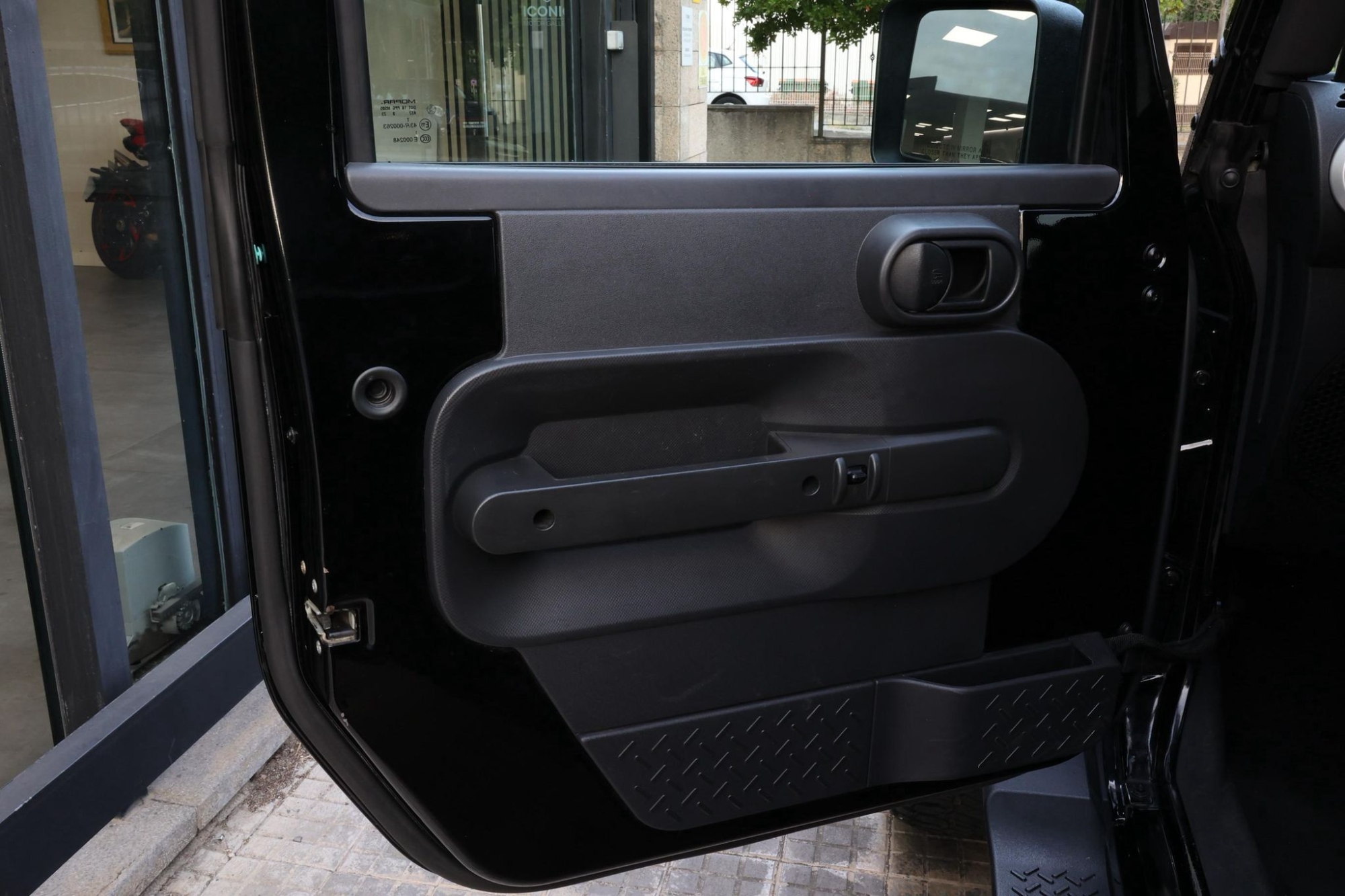 JEEP WRANGLER SAHARA
