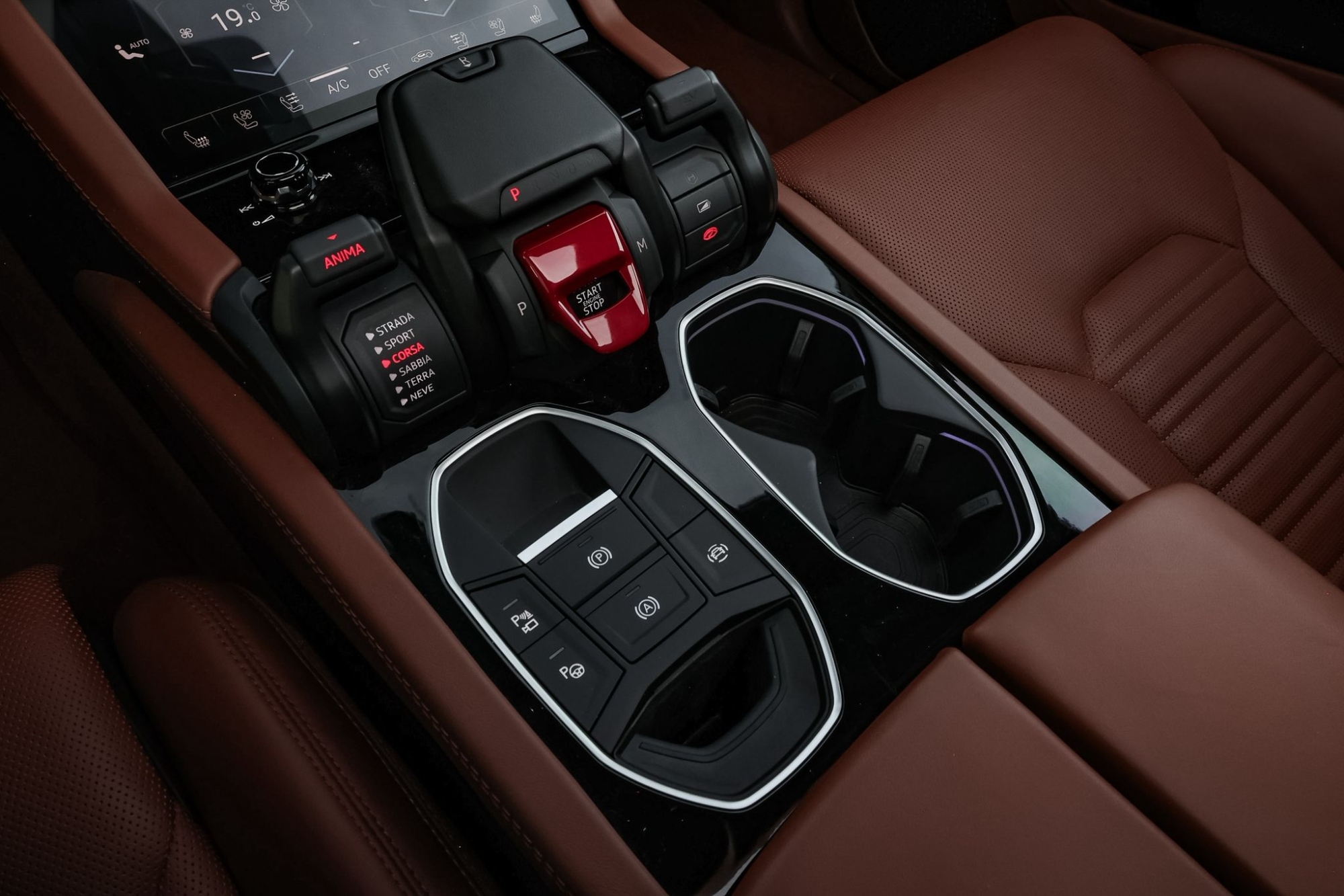 LAMBORGHINI URUS SE