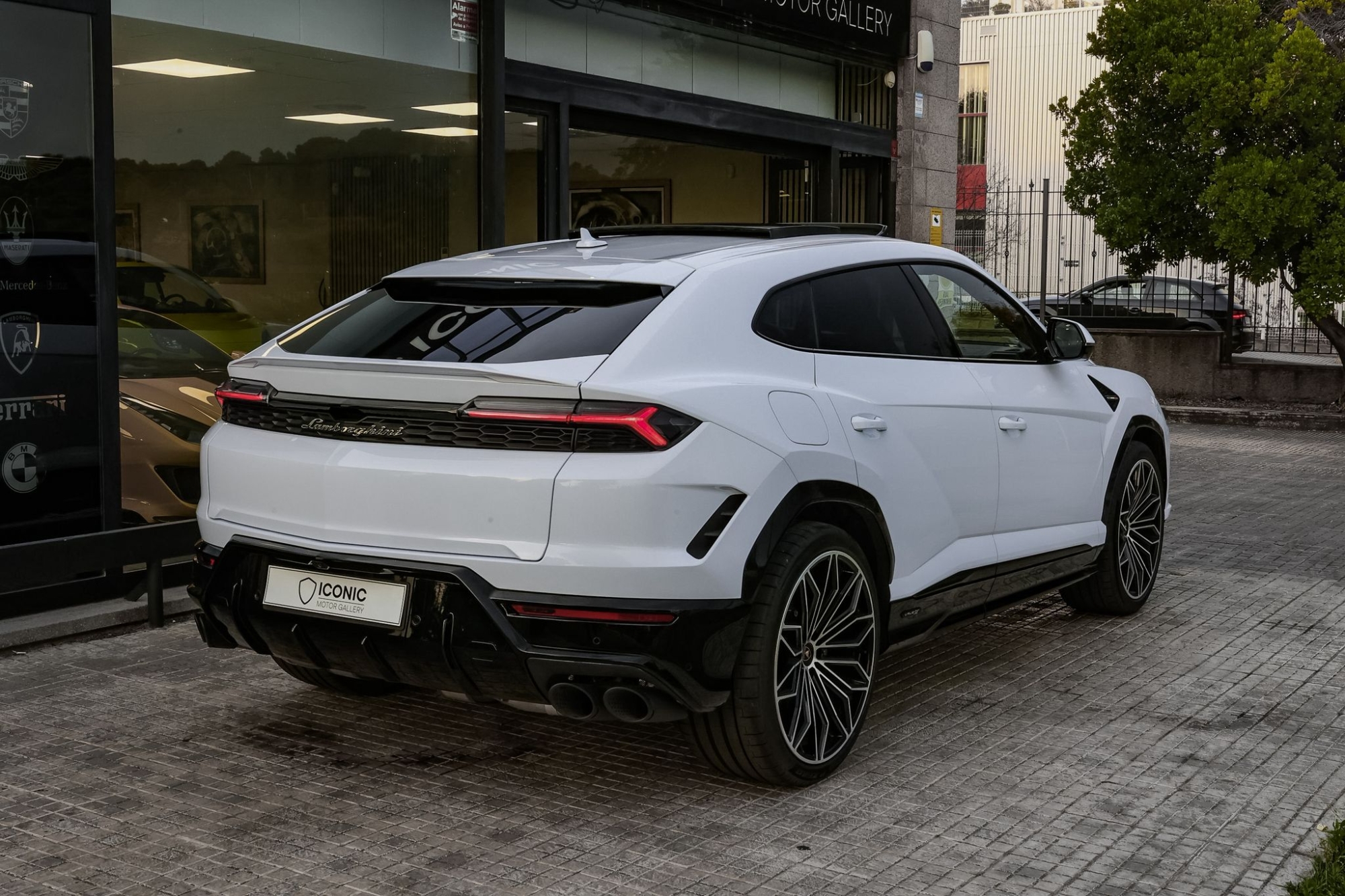 LAMBORGHINI URUS SE