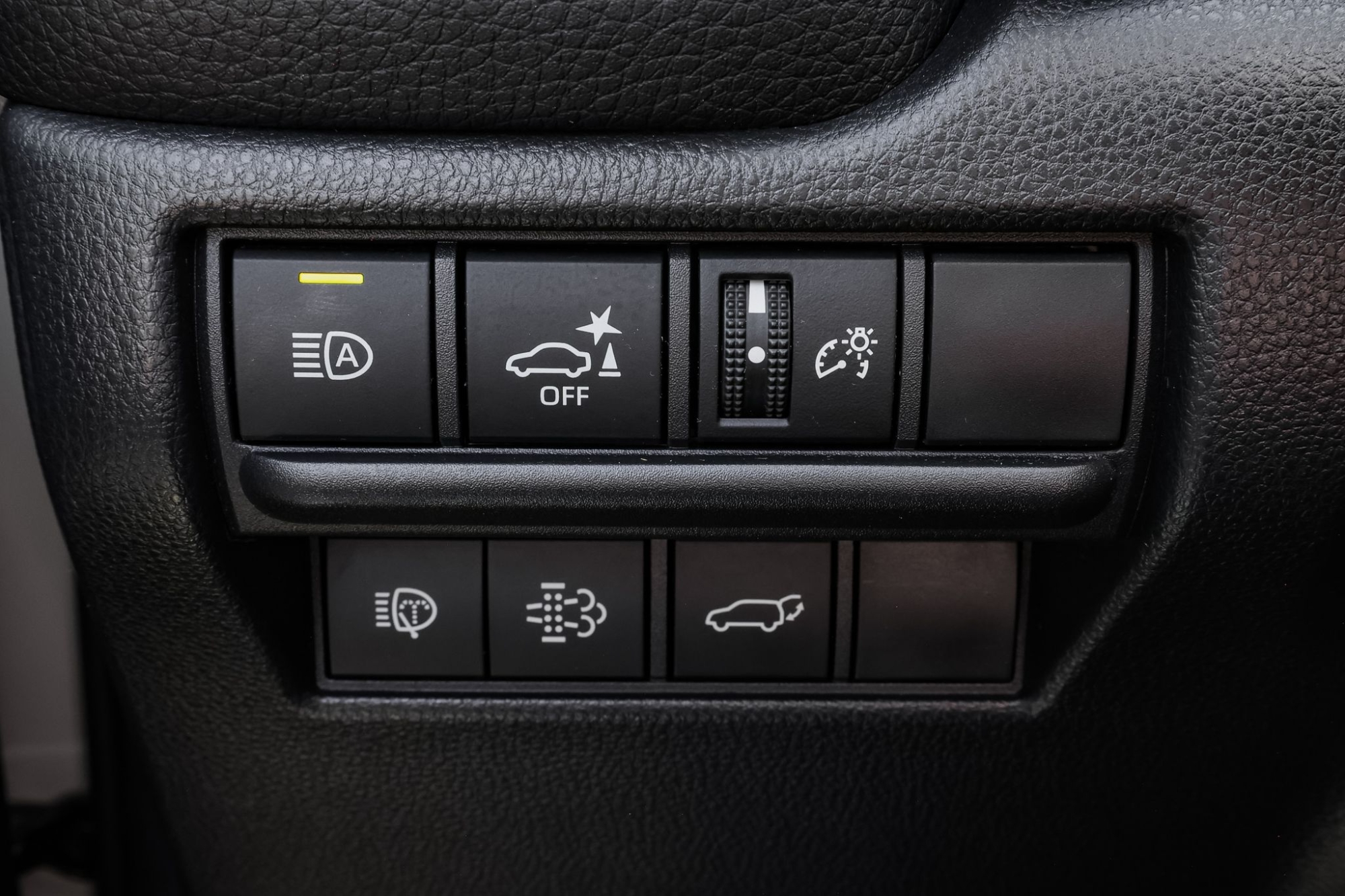 TOYOTA LAND CRUISER MILD-HYBRID VX-L 