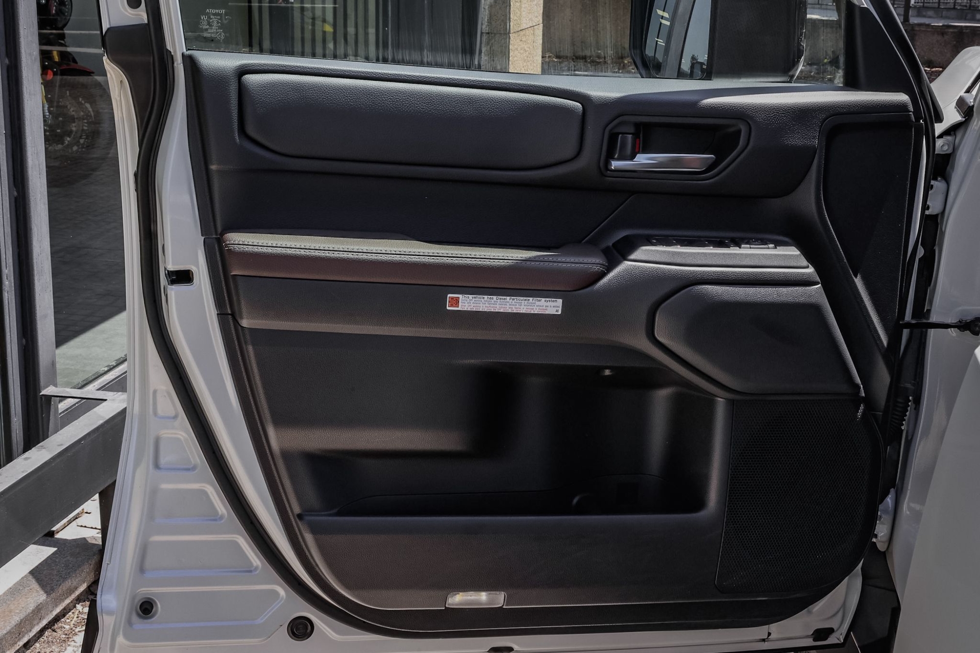 TOYOTA LAND CRUISER MILD-HYBRID VX-L 