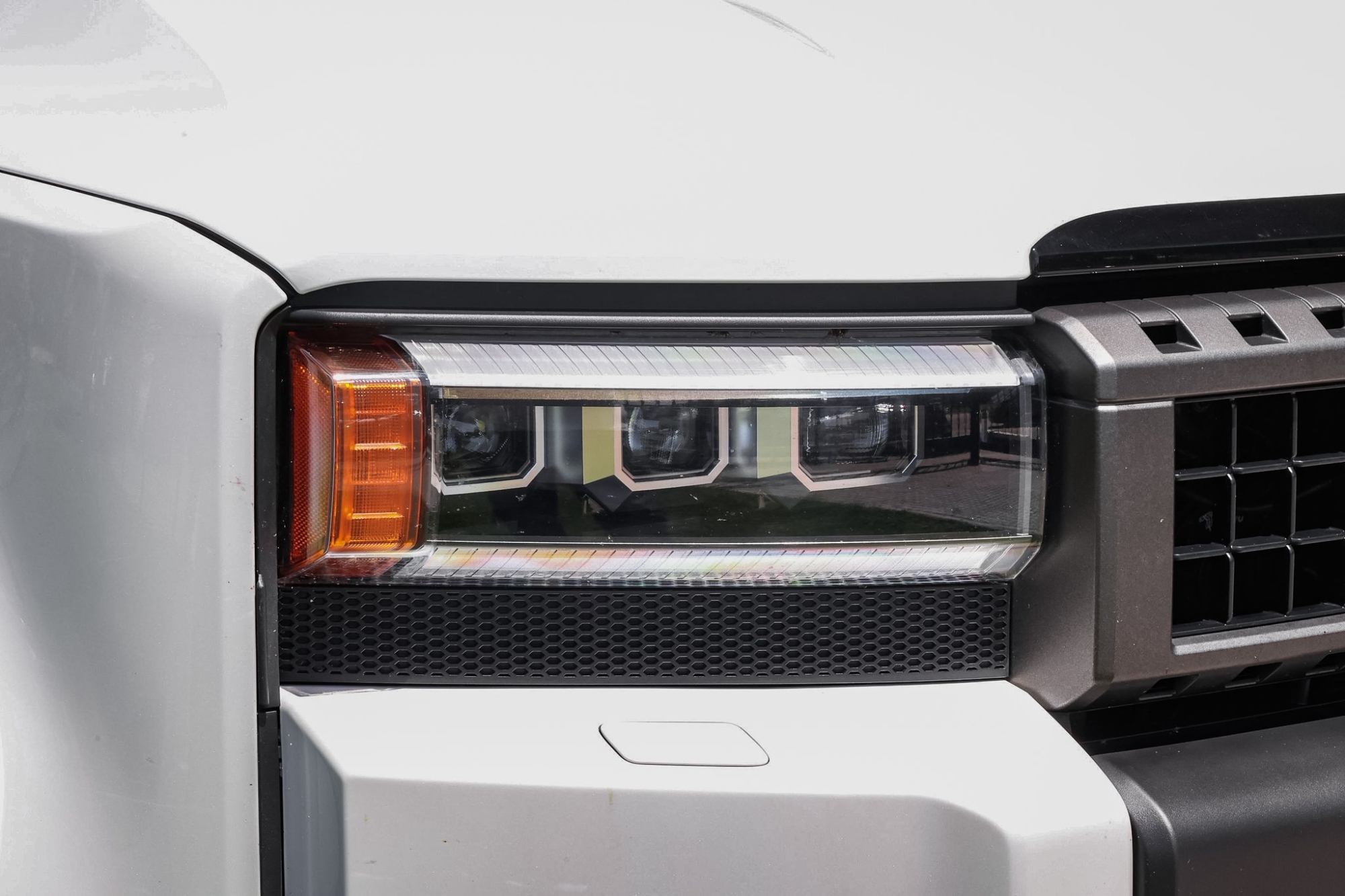 TOYOTA LAND CRUISER MILD-HYBRID VX-L 