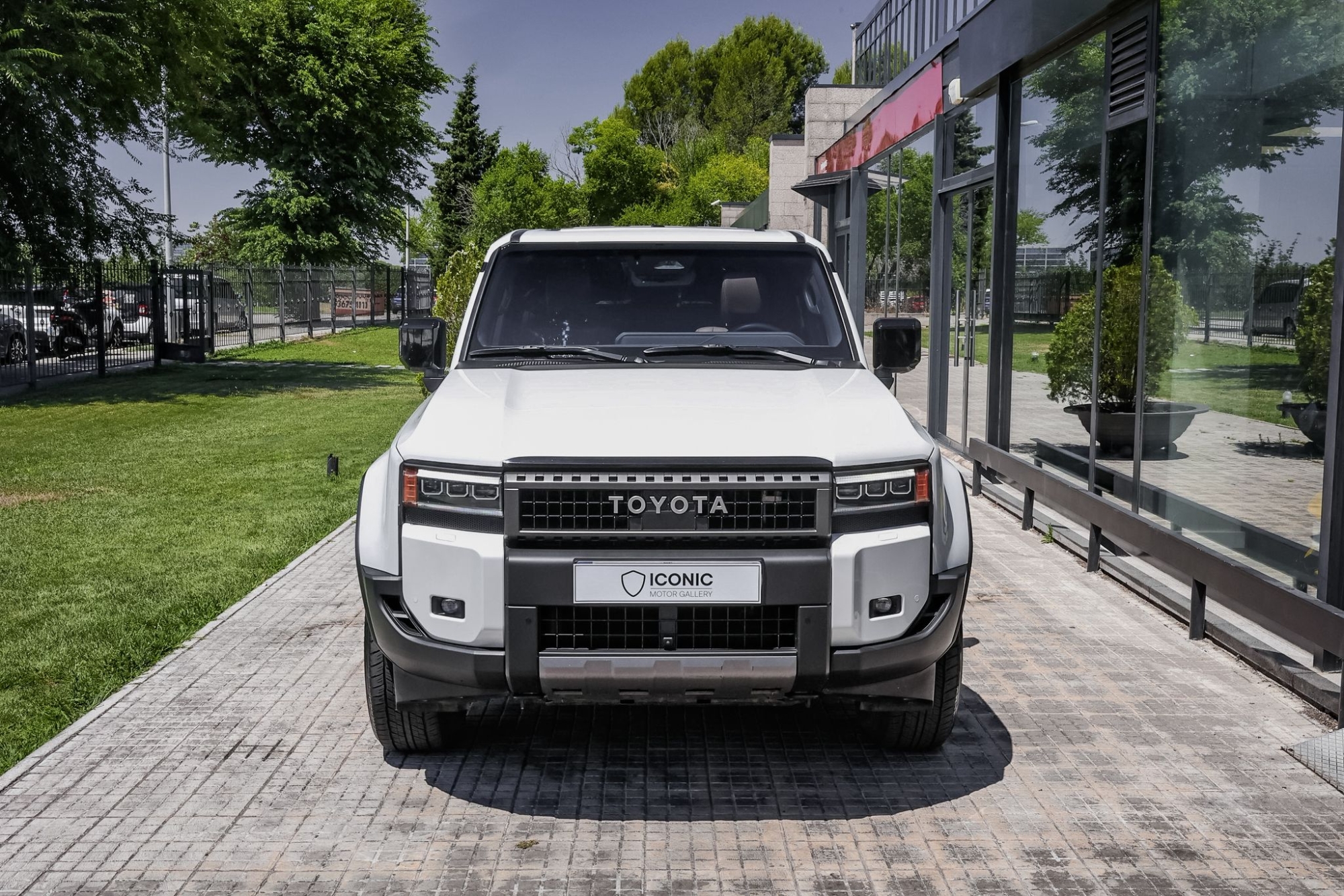 TOYOTA LAND CRUISER MILD-HYBRID VX-L 