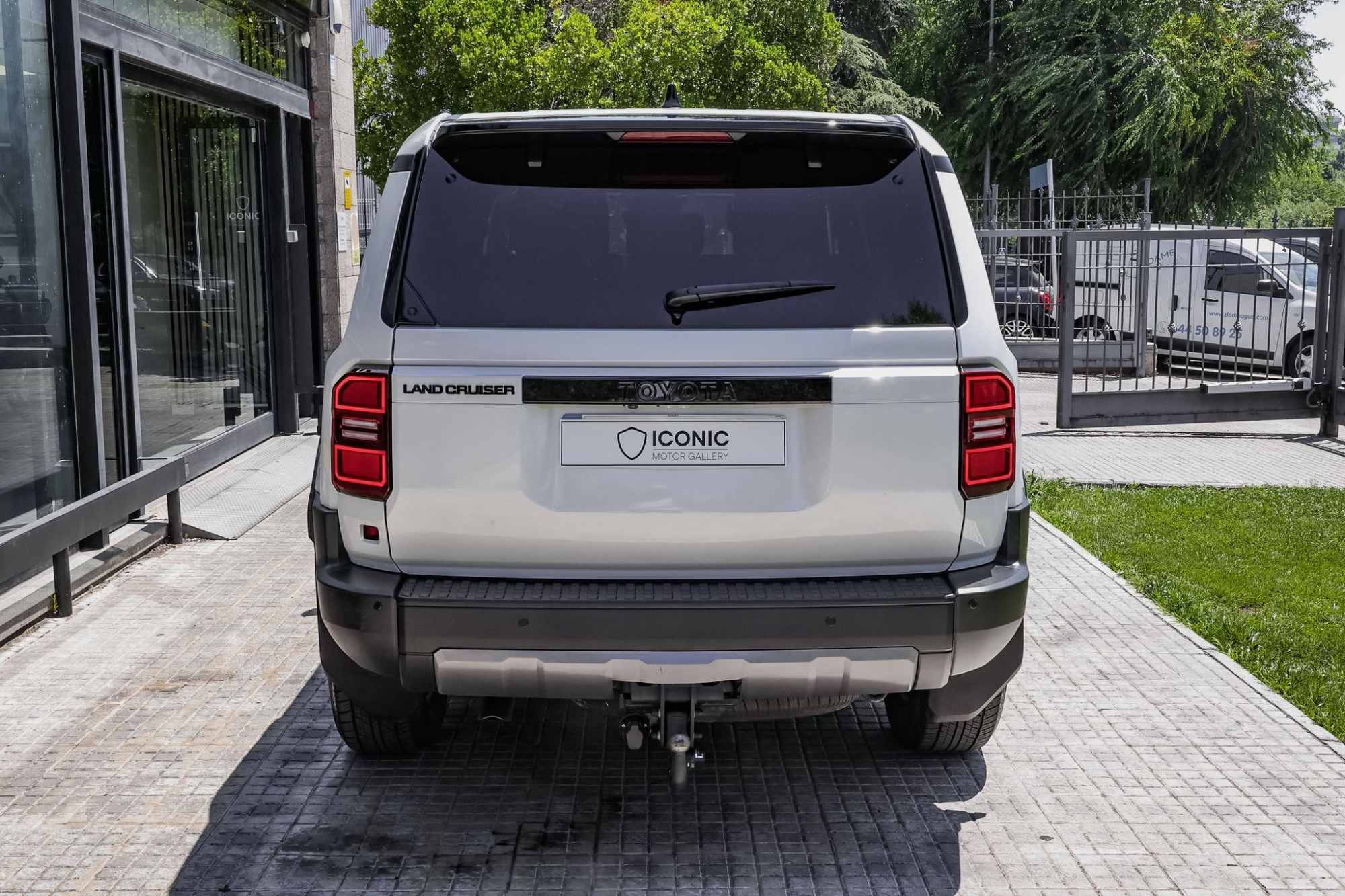 TOYOTA LAND CRUISER MILD-HYBRID VX-L 