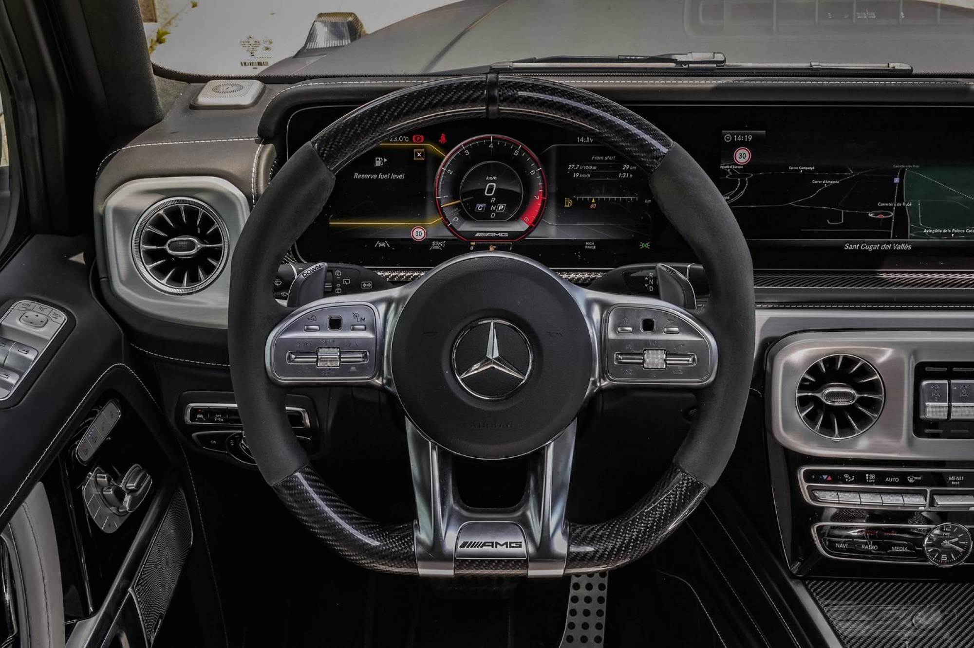 MERCEDES-BENZ G63 AMG